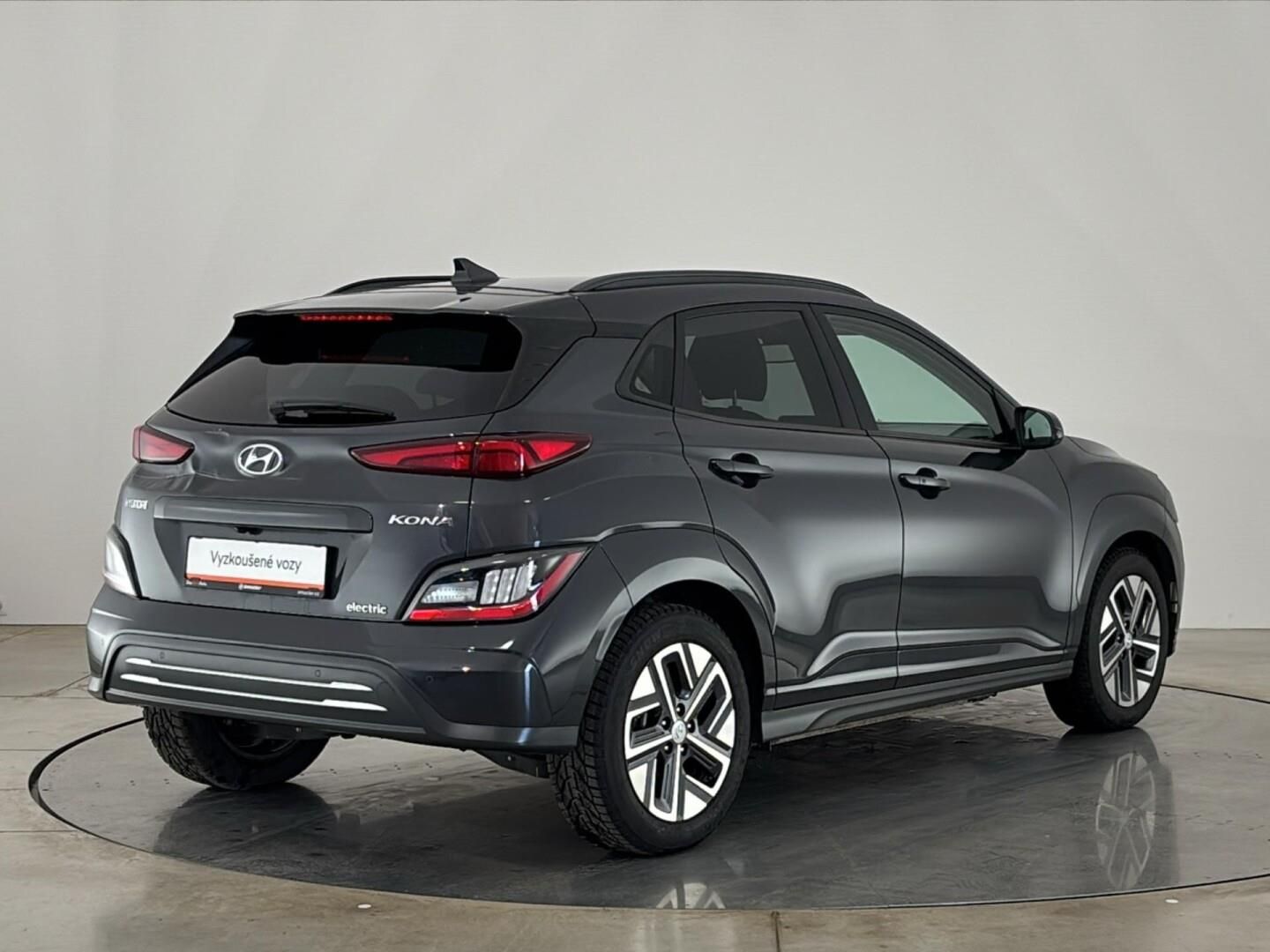 Hyundai Kona, 0.0 elektro / 150 kW 64kWh - fotka 2