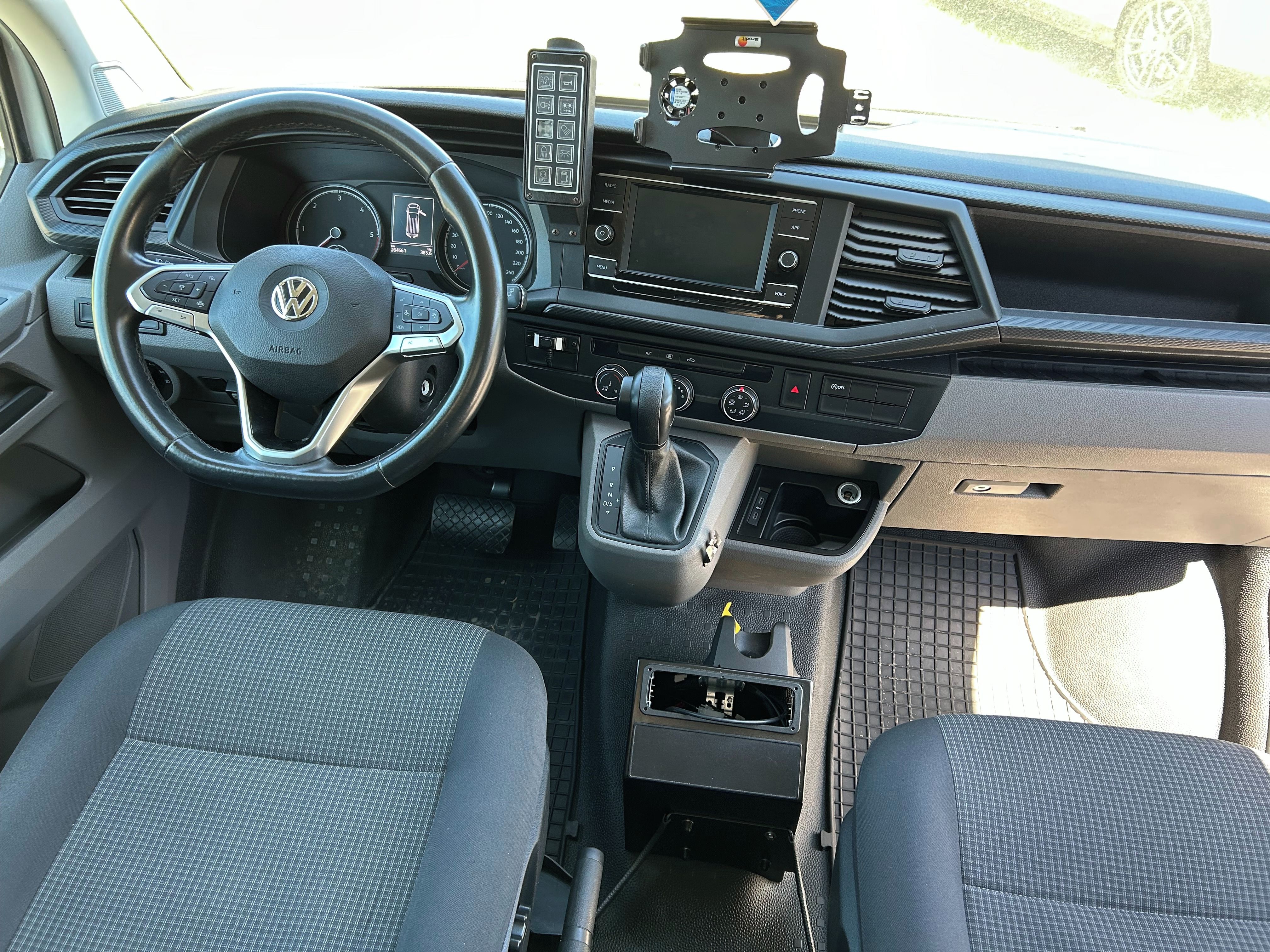 Volkswagen Transporter, T6.1 - 2.0 TDI Sanitní vůz 4x4 - fotka 6