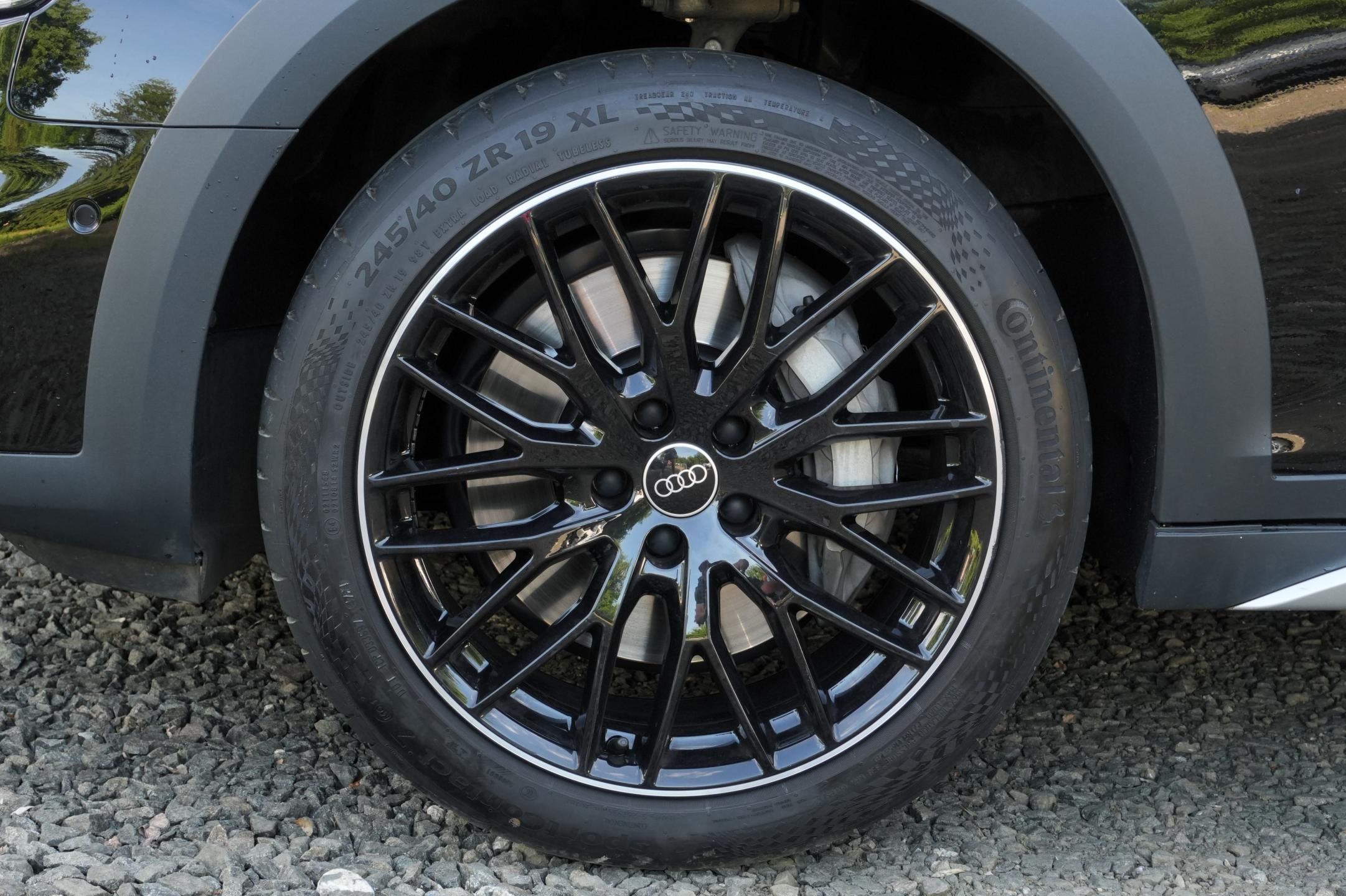 Audi A4 allroad, 50 TDI,Webasto, HUD, Kůže, B&O - fotka 4