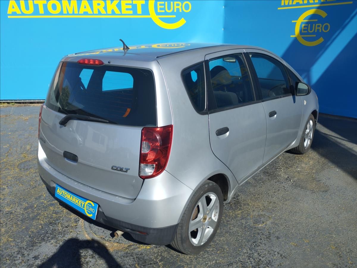 Mitsubishi Colt, 1,1 55KW - fotka 4