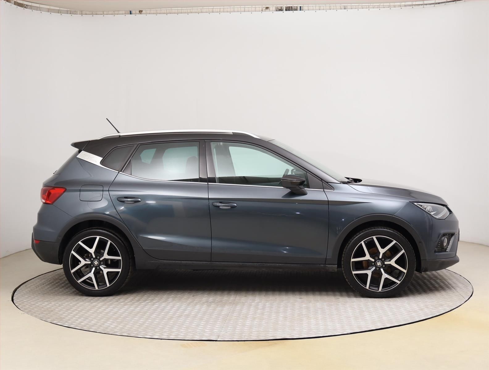 Seat Arona, 1.0 TSI, FR, Serv.kniha, Kůže - fotka 6