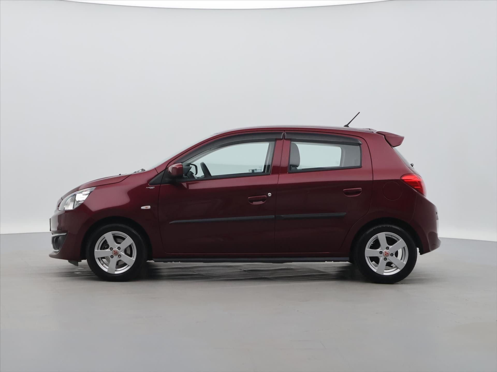 Mitsubishi Space Star, 1,0 i Klimatizace CZ - fotka 4