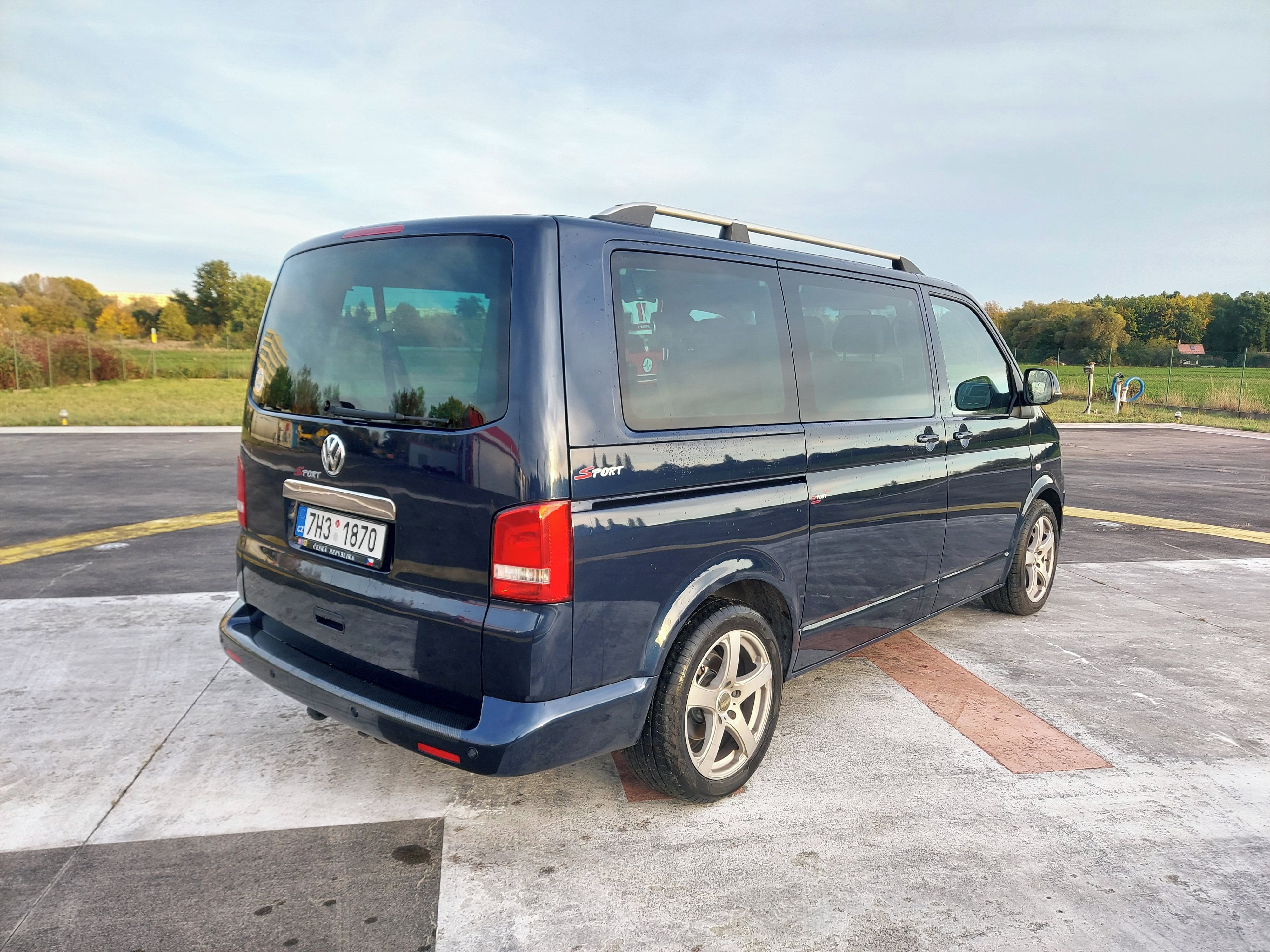 Volkswagen Caravelle, VW T5 Caravelle 103 kW DSG - fotka 3
