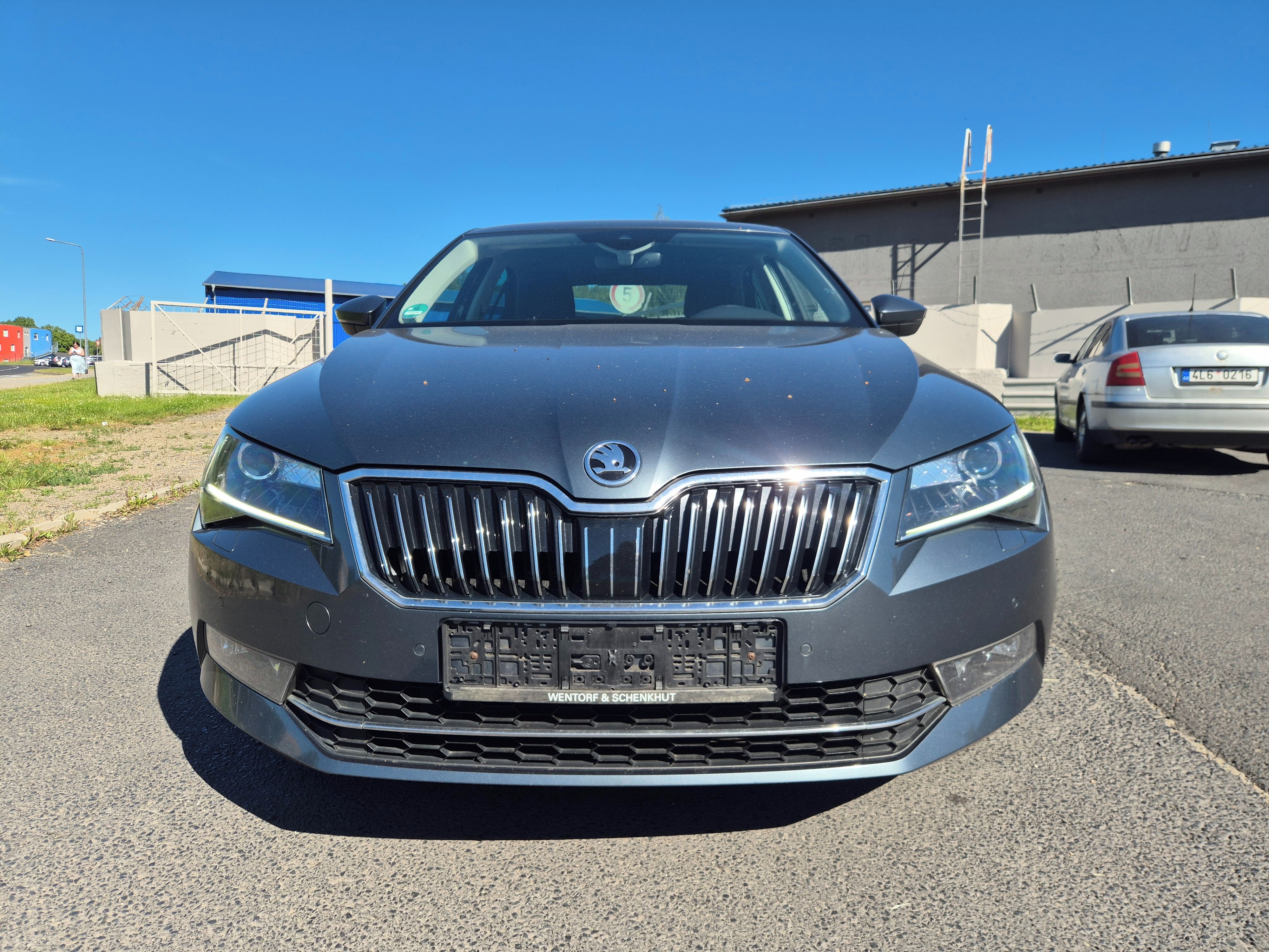 Škoda Superb, 1 maj.plný servis ZÁRUKA 1 ROK - fotka 3