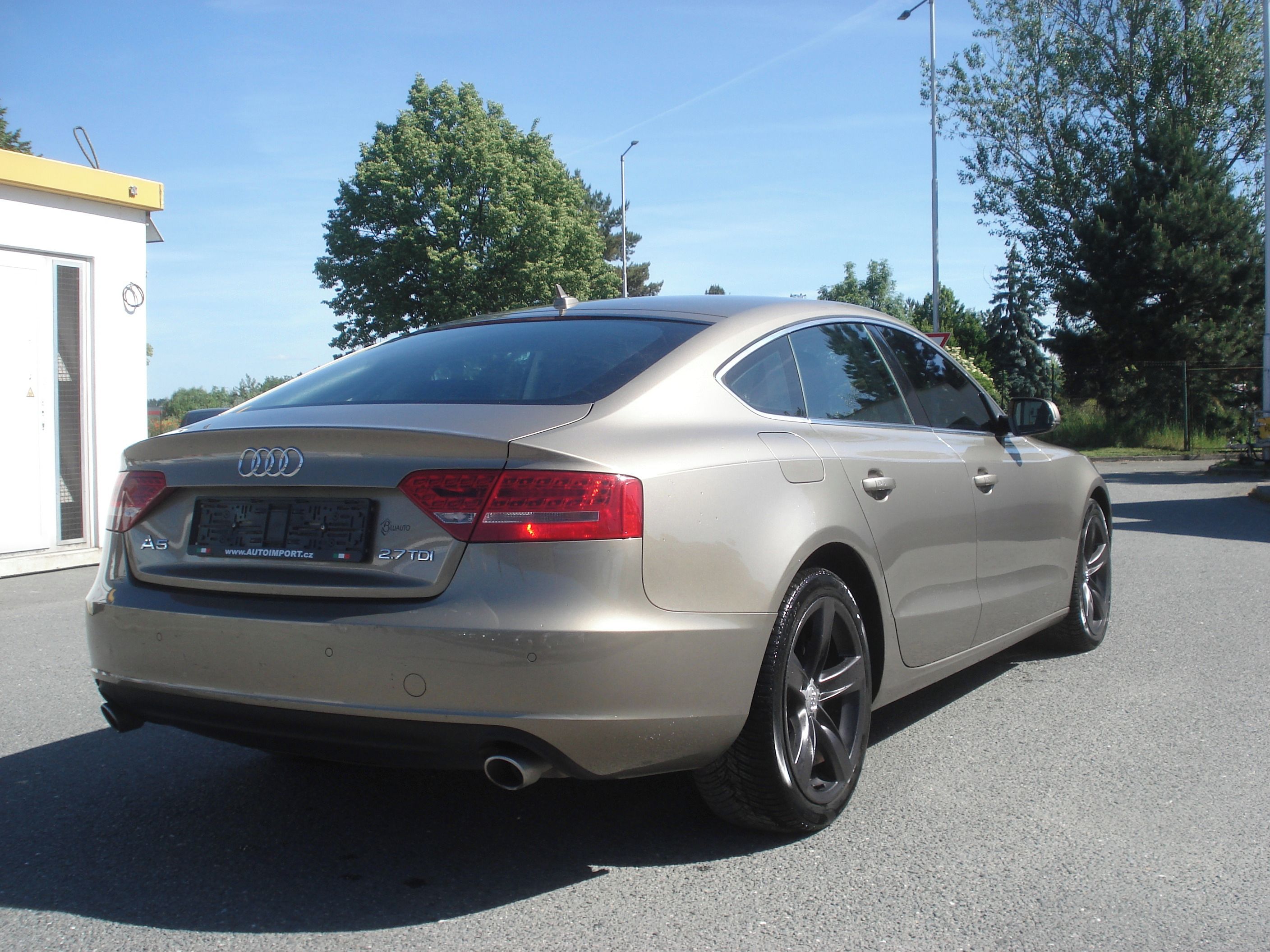 Audi A5, 2.7 TDi AUT NAVI KŮŽE - fotka 5
