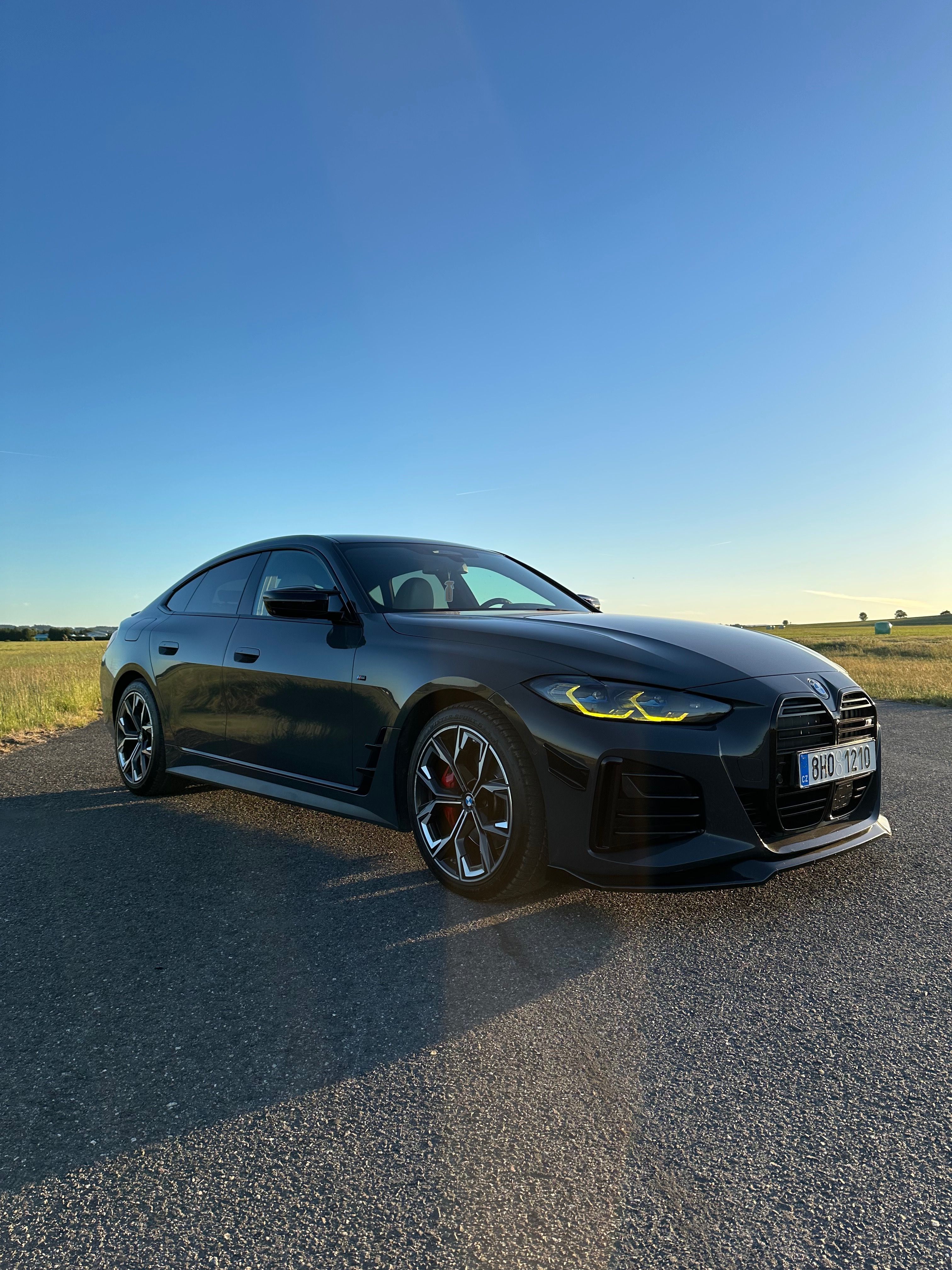 BMW Řada 4, M440i Gran Coupé xDrive G26 - fotka 3