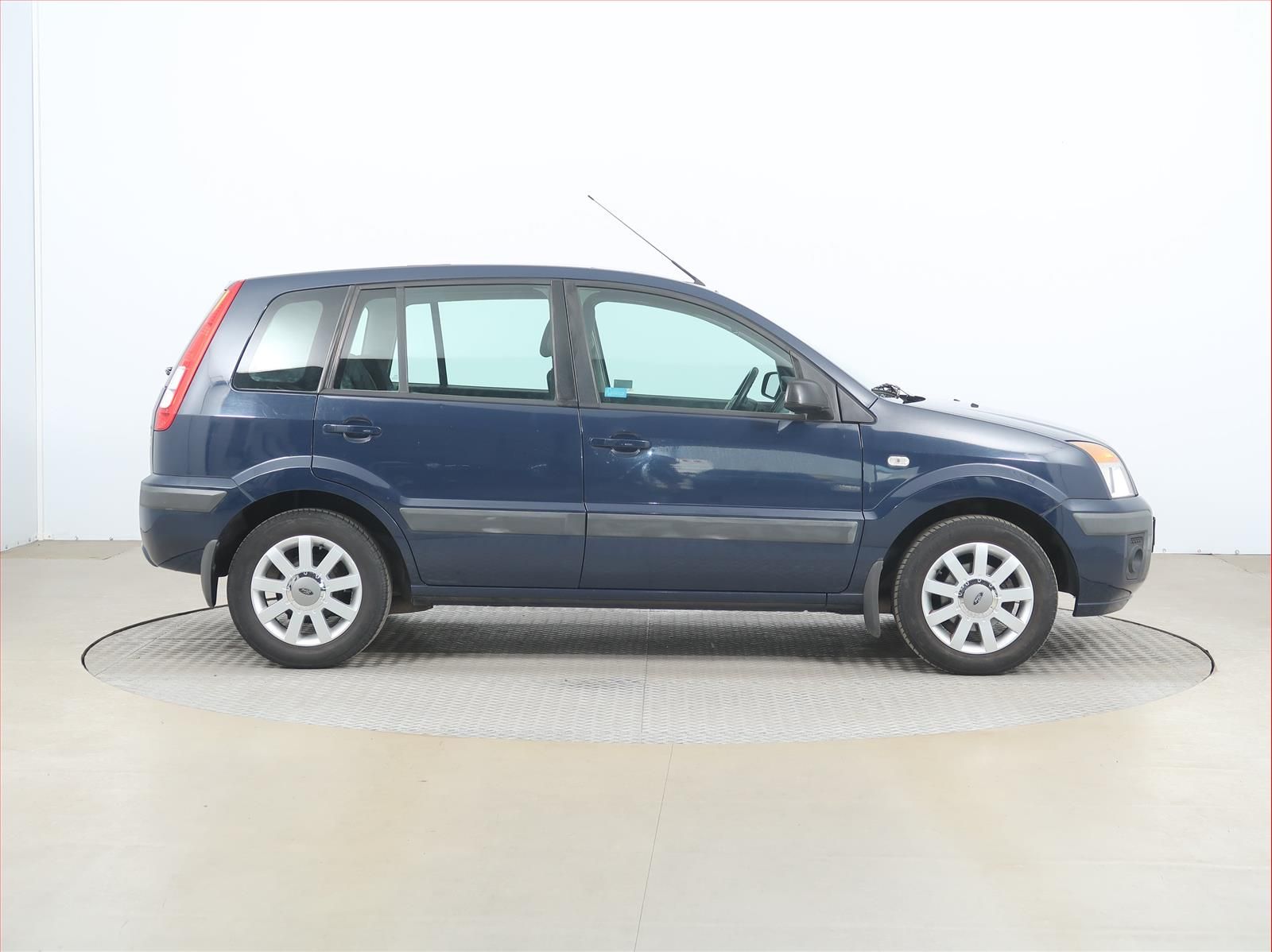 Ford Fusion, 1.4, ČR,1.maj, po STK - fotka 6