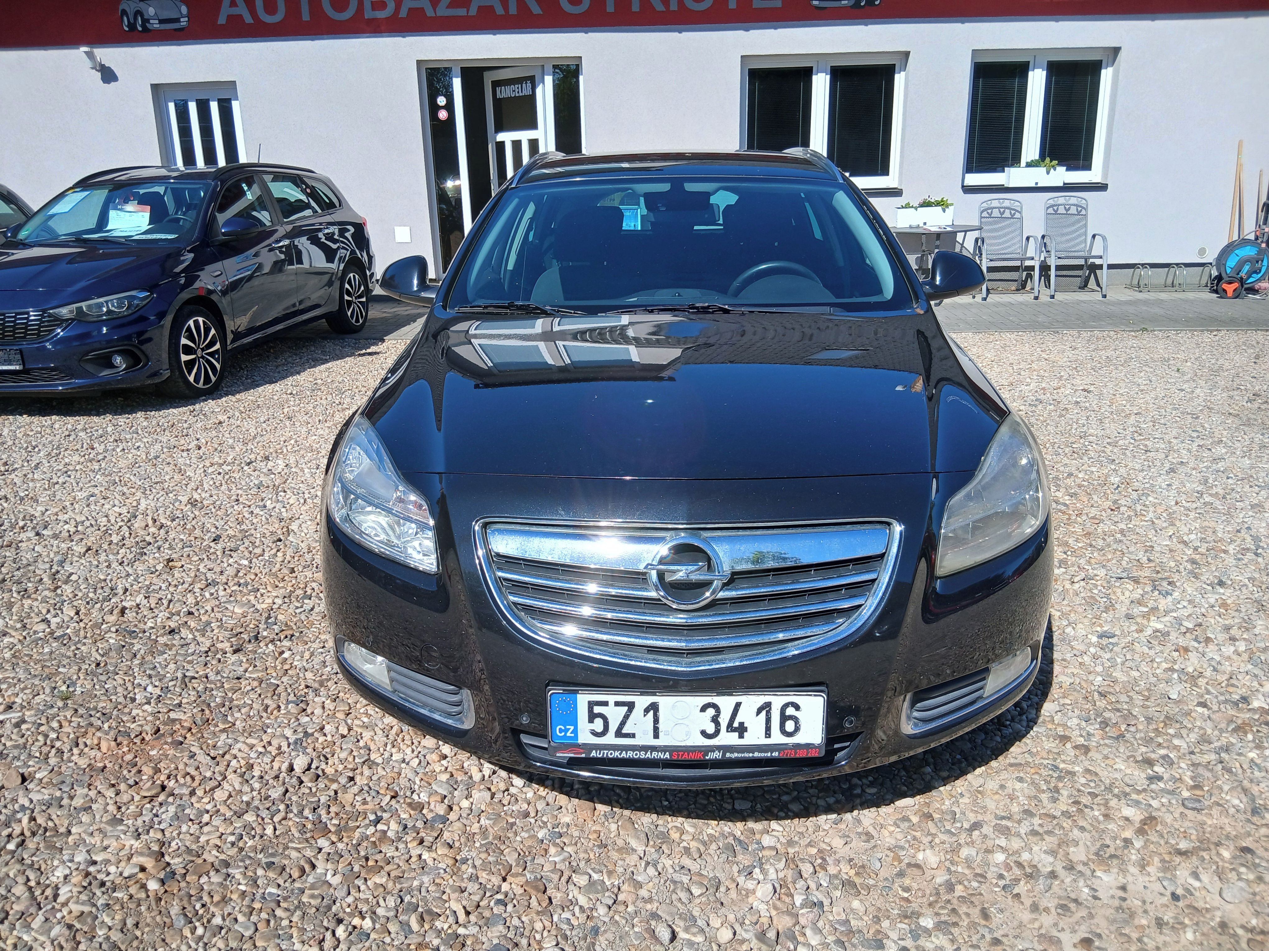 Opel Insignia, 2.0CDTi 96KW Kombi - fotka 2