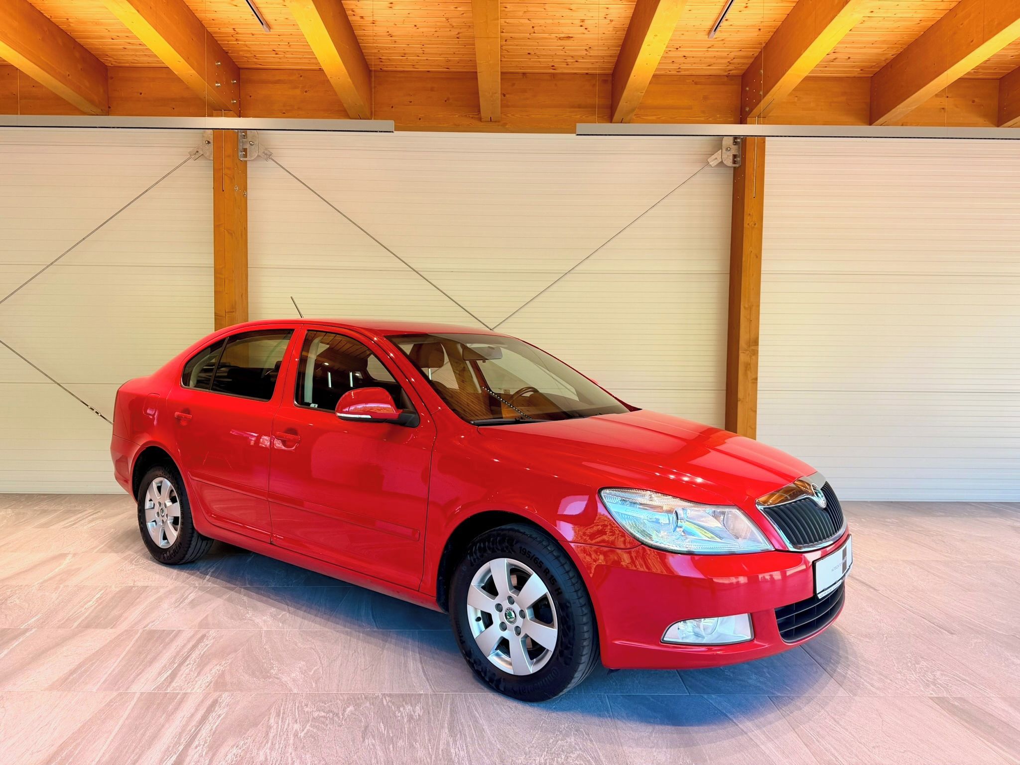 Škoda Octavia, 1.6 TDi 77 Kw Ambition Plus - fotka 5