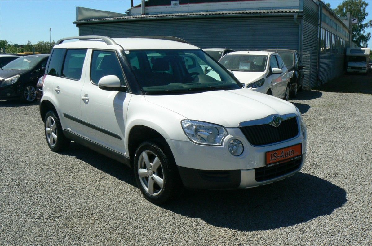 Škoda Yeti, 2,0 Active  TDi -4x4 - fotka 2