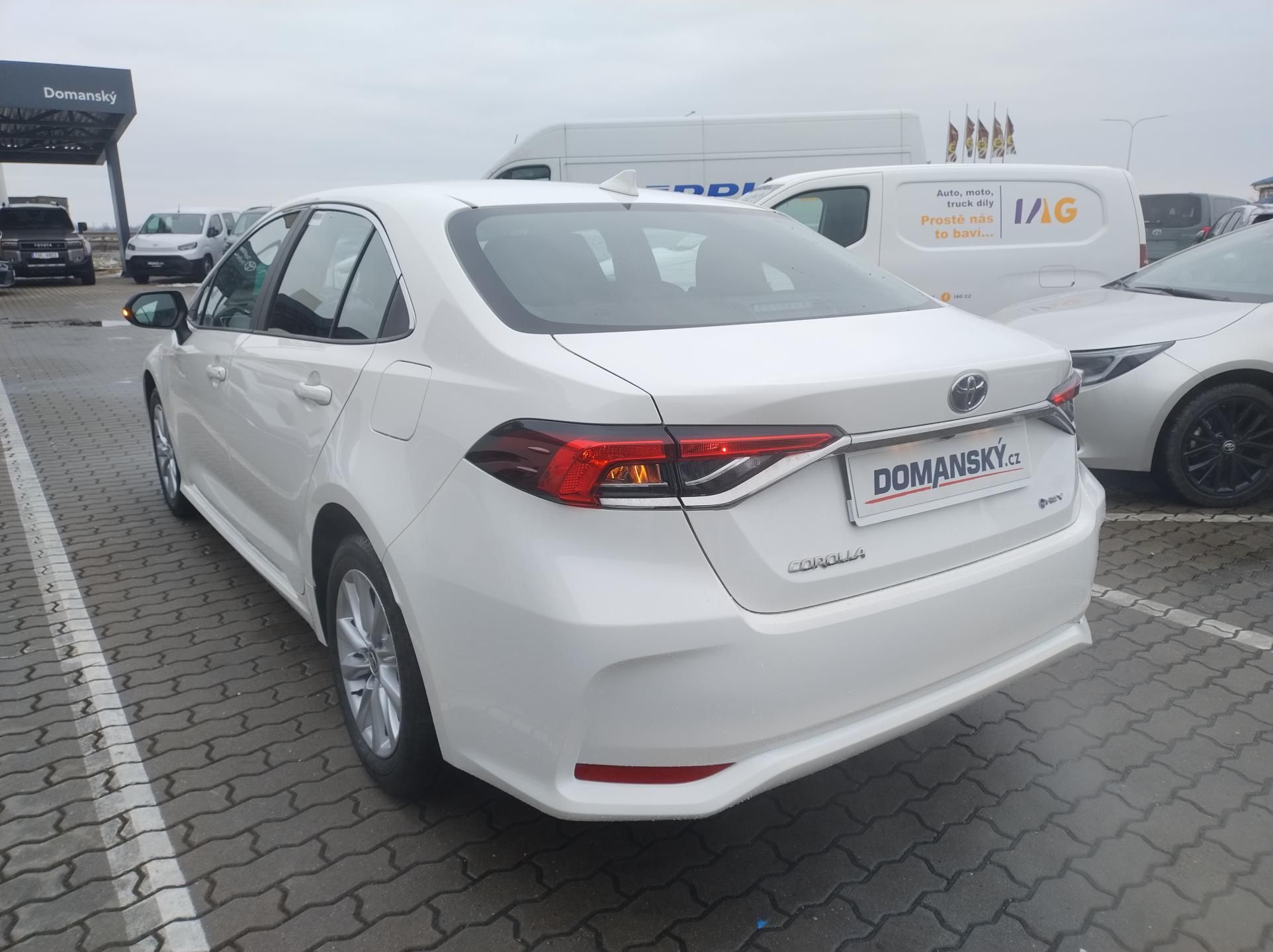 Toyota Corolla, SD 1.8 FHEV Comfort - fotka 3