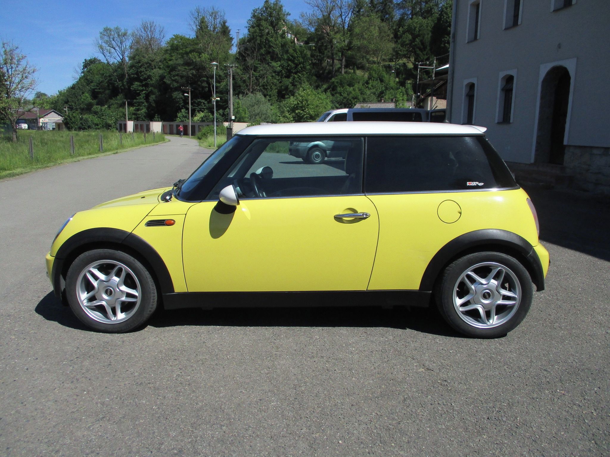 Mini Cooper, 1.6 i - Pěkný stav - fotka 2
