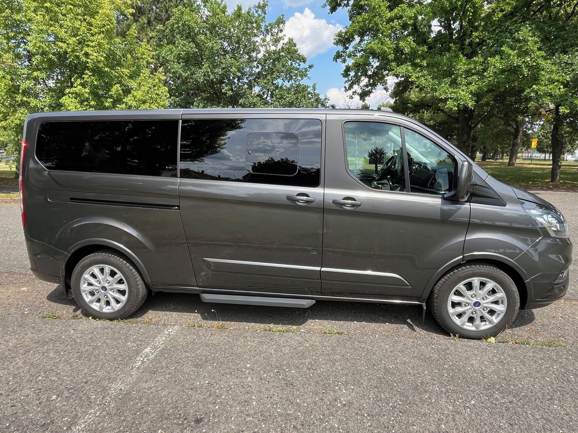 Ford Tourneo Custom, se spací vestavbou - fotka 6