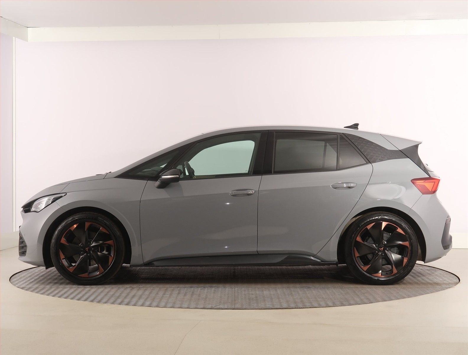 Cupra Born, 58, SoH 94%, Automat, Navi - fotka 3