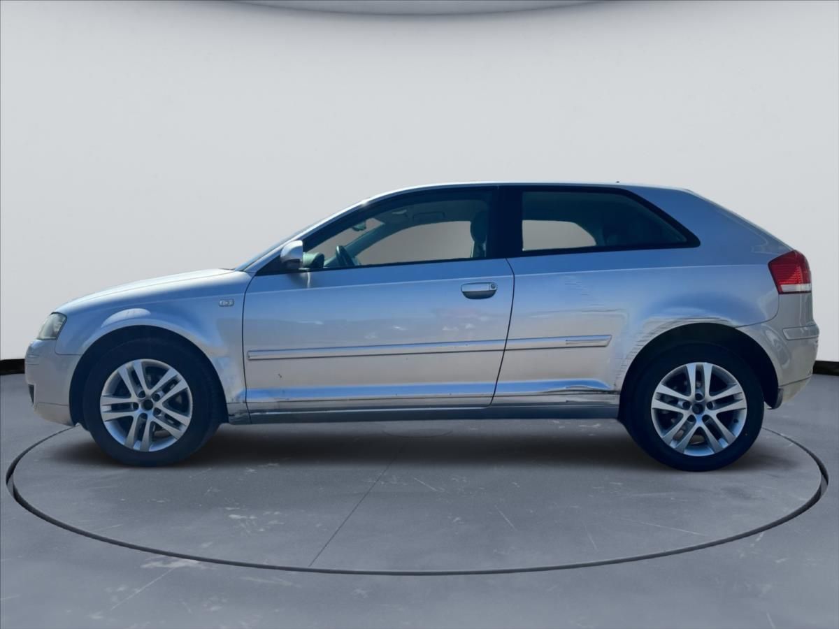 Audi A3, 2,0 i Manuál - fotka 5