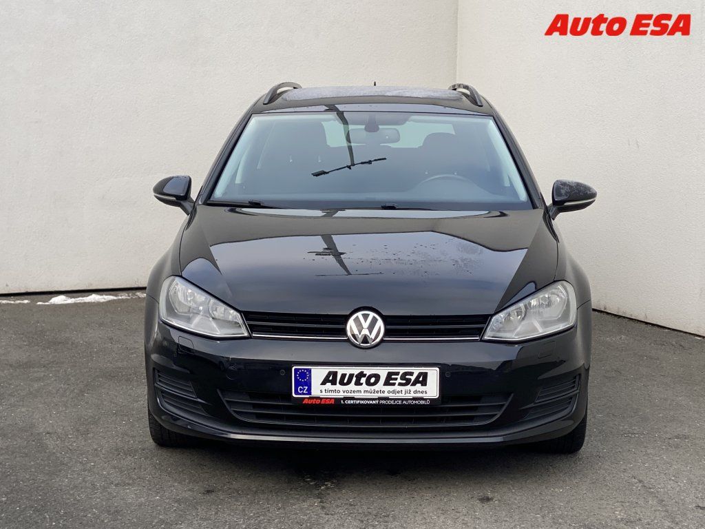 Volkswagen Golf, 1.2 TSi,Trendline,navi - fotka 2