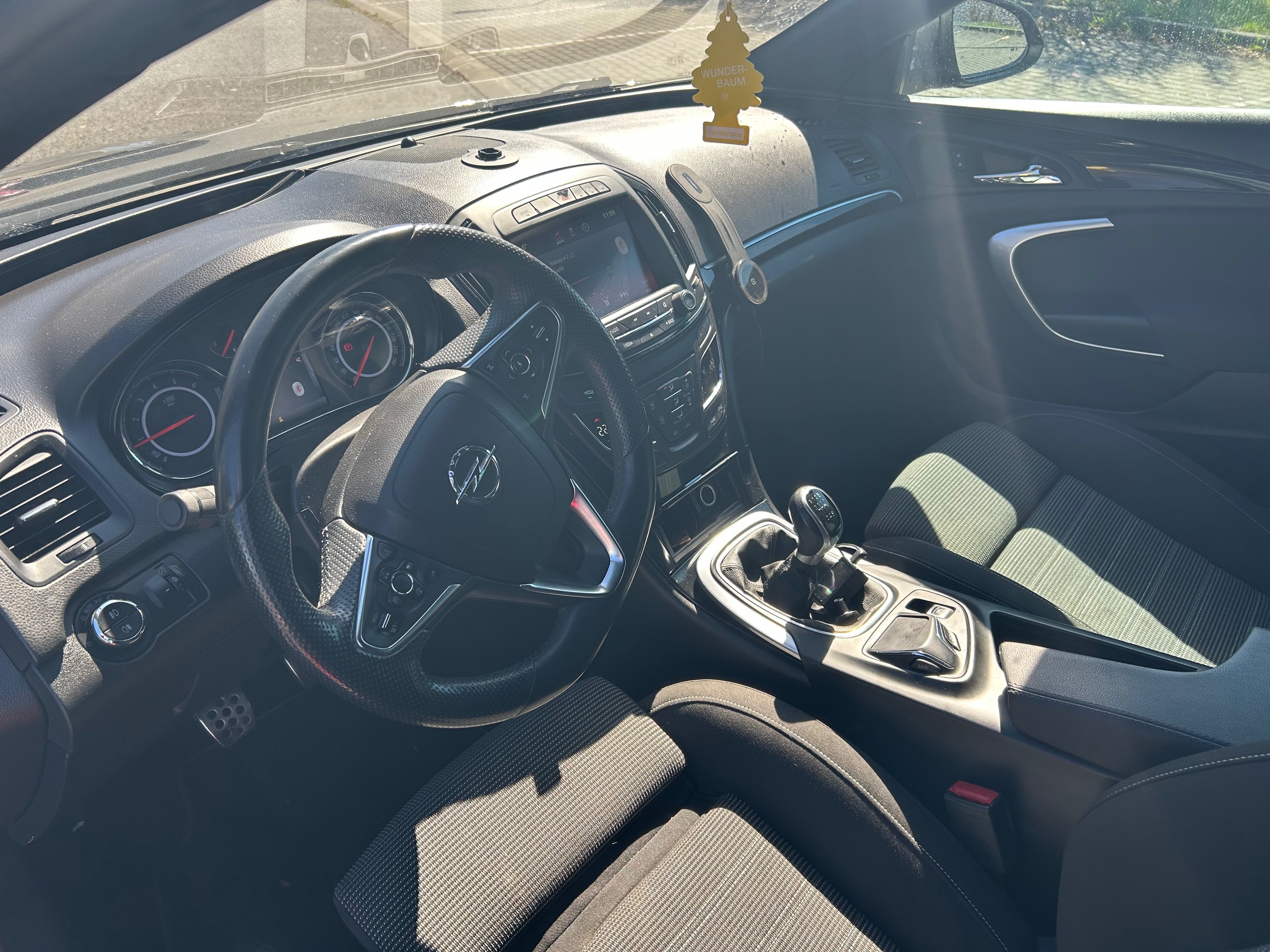 Opel Insignia, 4x4 Opel Insignia - fotka 4