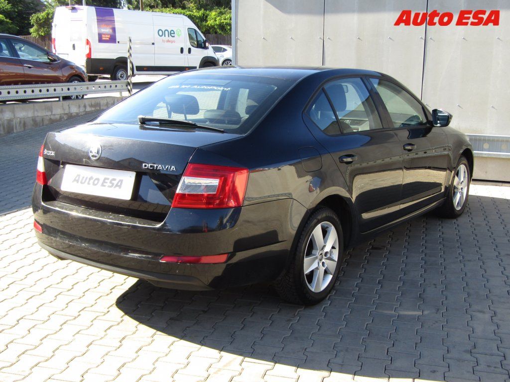 Škoda Octavia, 1.2 TSi,ČR,STK2/28 - fotka 4