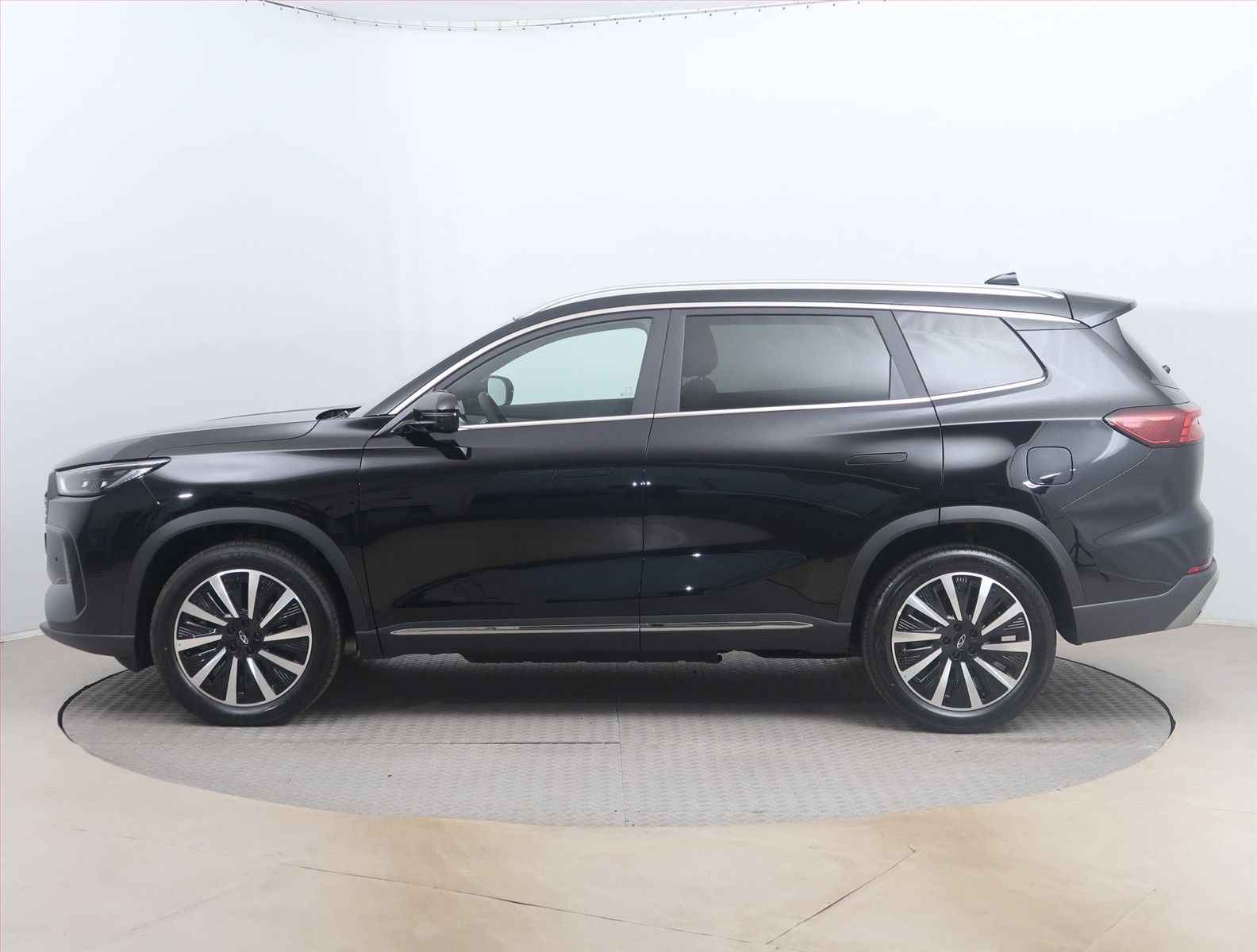 Chery Tiggo 8, 1.5T PHEV, UNIQUE - fotka 3