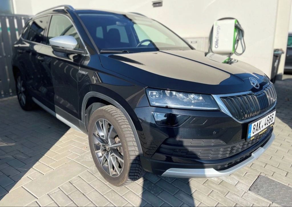 Škoda Karoq, SCOUT, 2.0 TDI, DSG, 1.MAJITEL - fotka 5