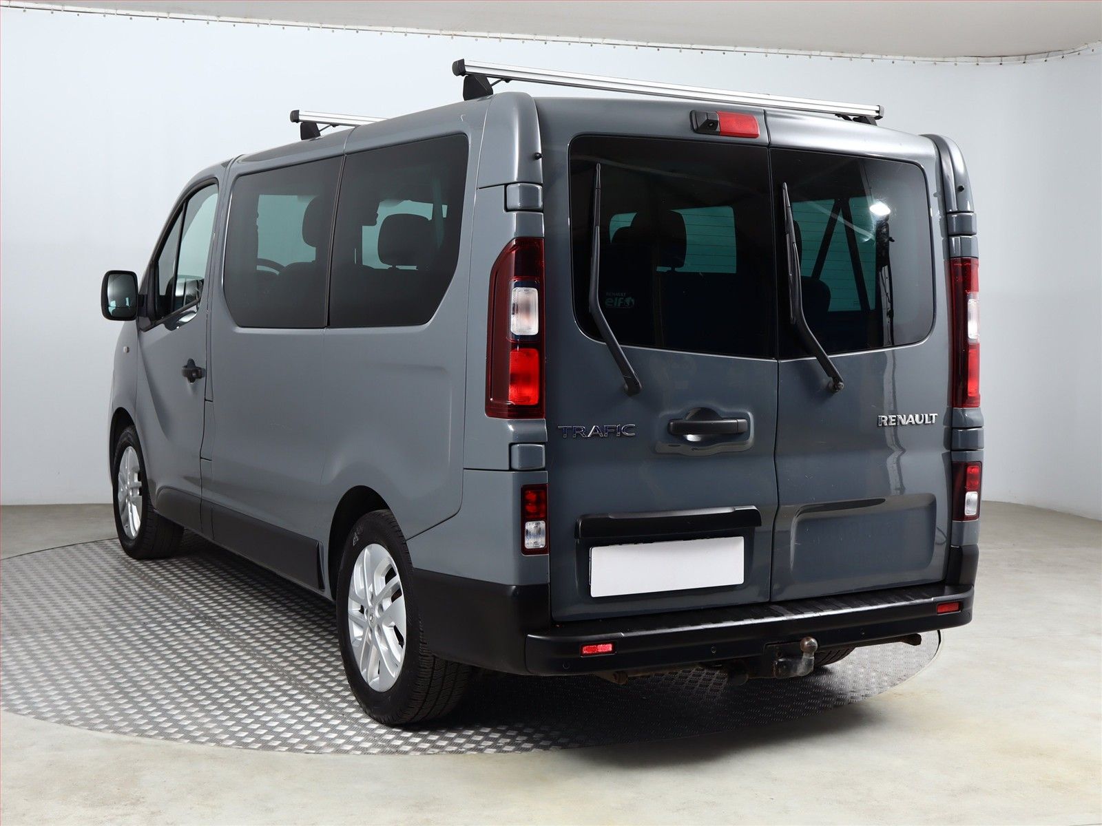 Renault Trafic, 2.0 dCi, Passenger, 9 míst - fotka 4