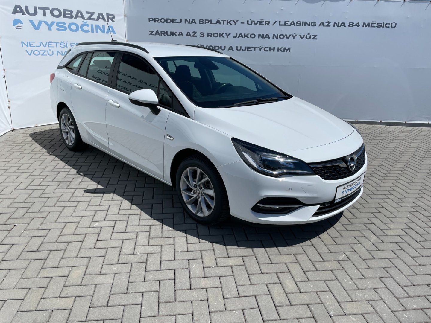Opel Astra, ST 1.2 turbo 96kW! Navi! - fotka 3