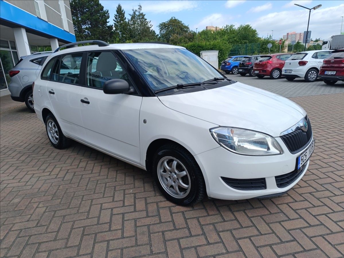 Škoda Fabia, 1,2 HTP Classic - fotka 4