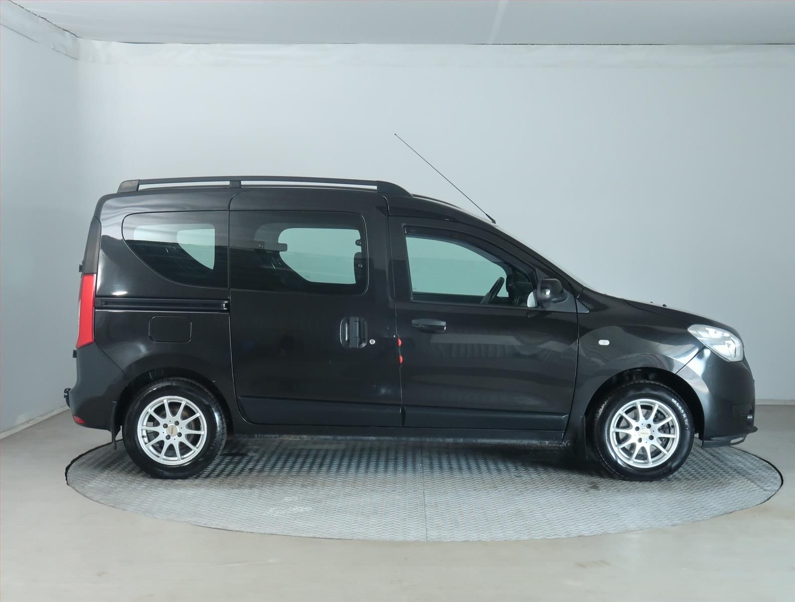 Dacia Dokker, 1.2 TCe, Park. senzory - fotka 6