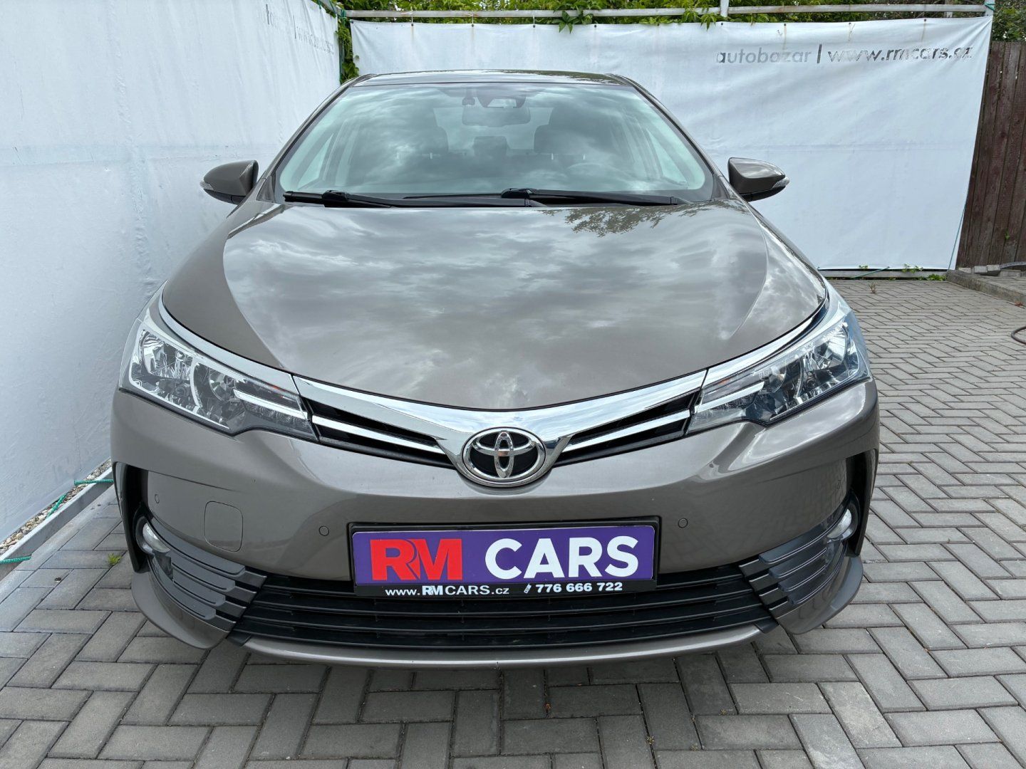 Toyota Corolla, 1,6i 97kW*ČR*VYHŘ.SED*NAVI*TZ* - fotka 2