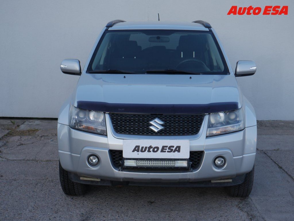 Suzuki Grand Vitara, 2.4.i 4x4,ČR - fotka 2