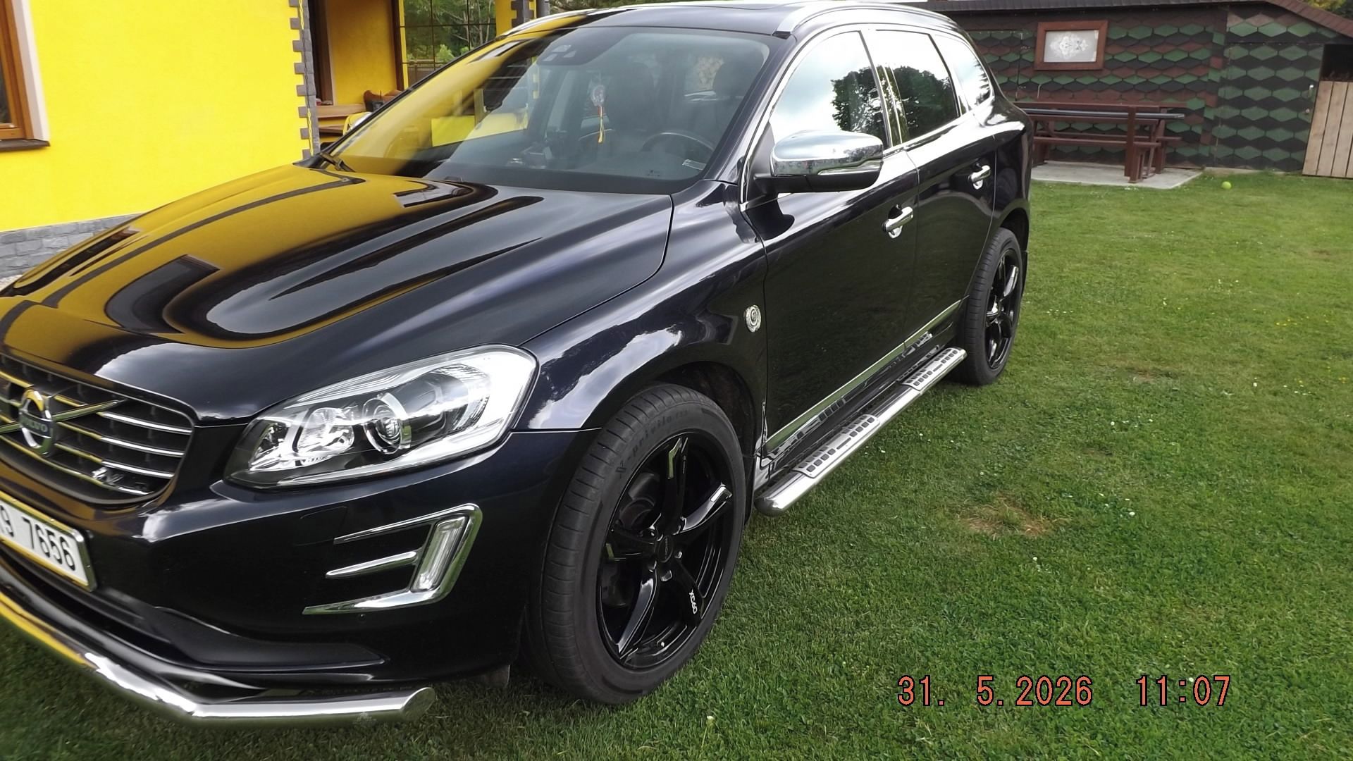 Volvo XC60, 2,4 diesel - fotka 3