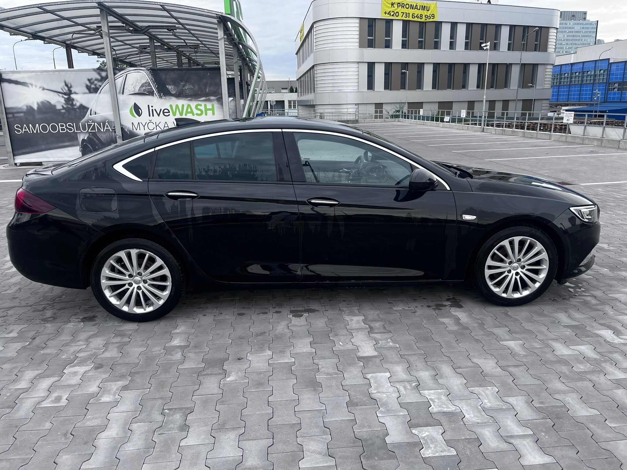 Opel Insignia, B - 2.0 CDTI, Inovation, 4x4 - fotka 2