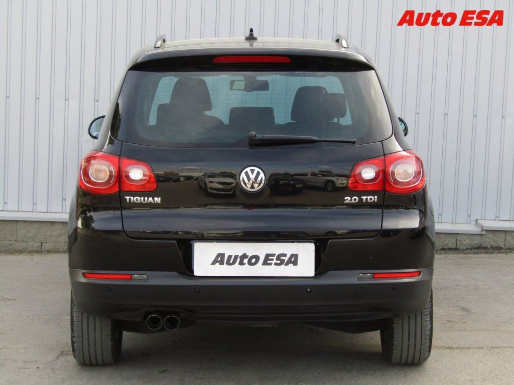 Volkswagen Tiguan, 2.0 TDi 4X4,servis.kniha - fotka 5