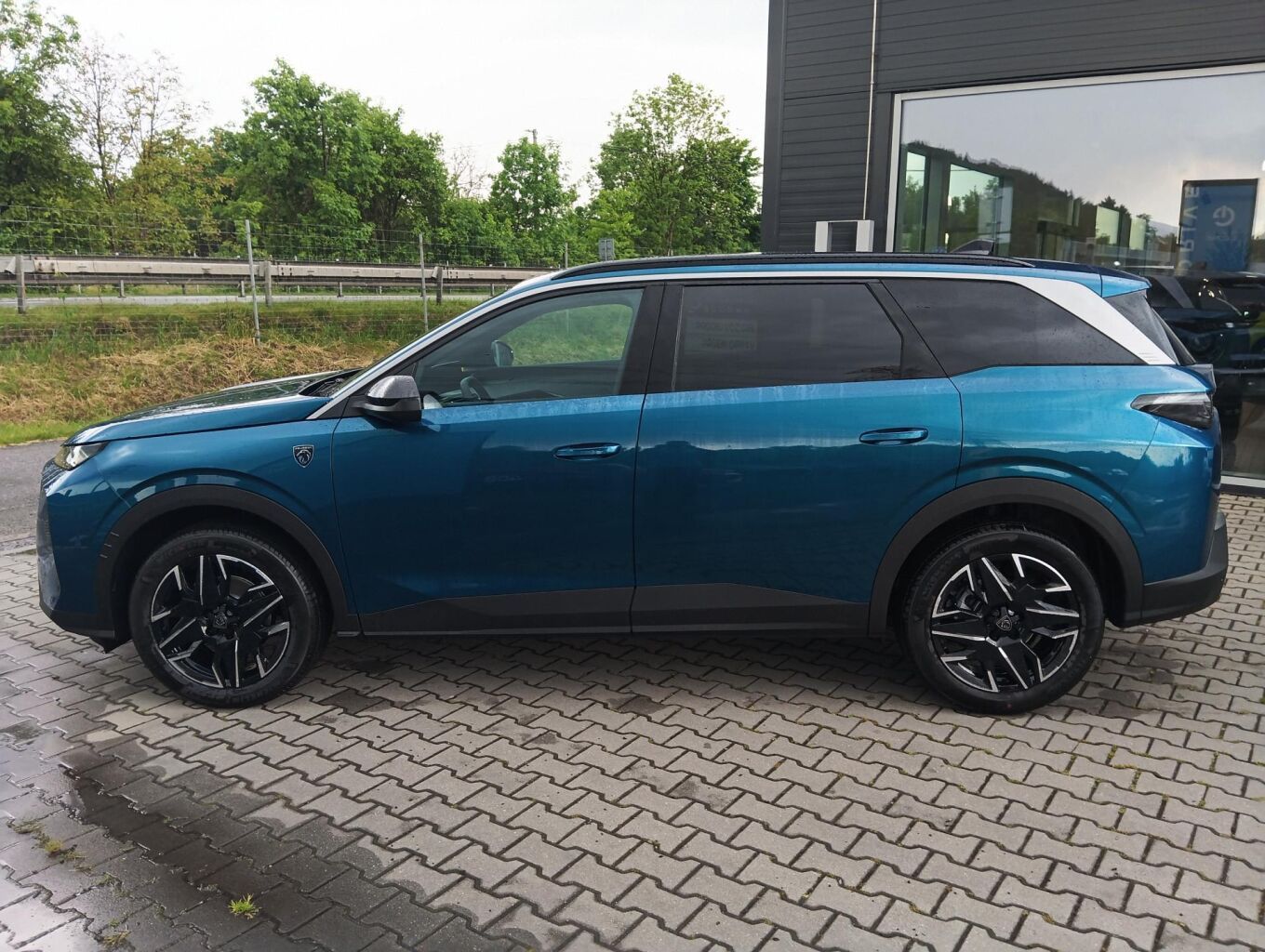 Peugeot 5008, GT Hybrid 145 e-DCS6 - fotka 4