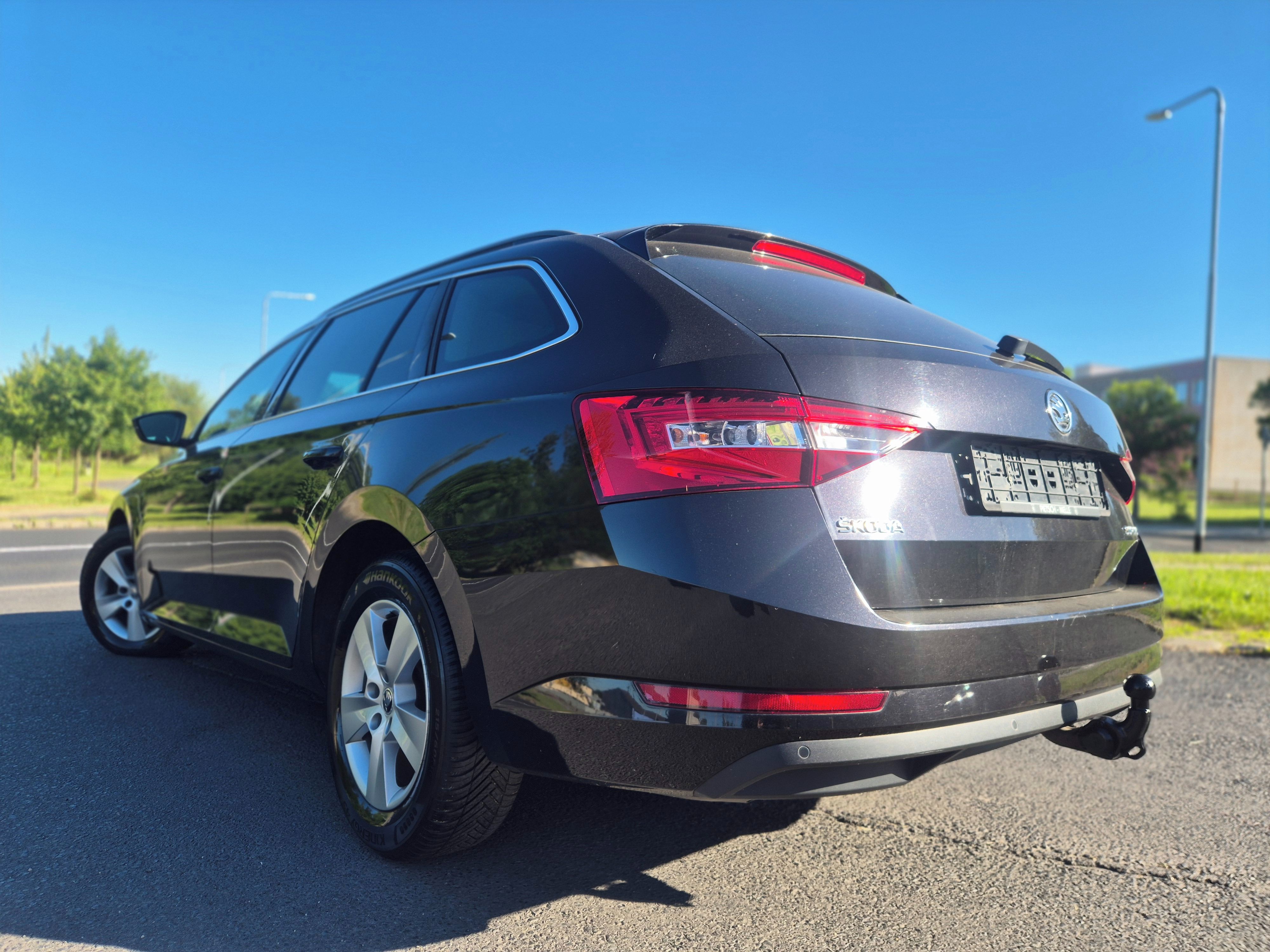 Škoda Superb, 1 maj.plný servis ZÁRUKA 1 ROK - fotka 3