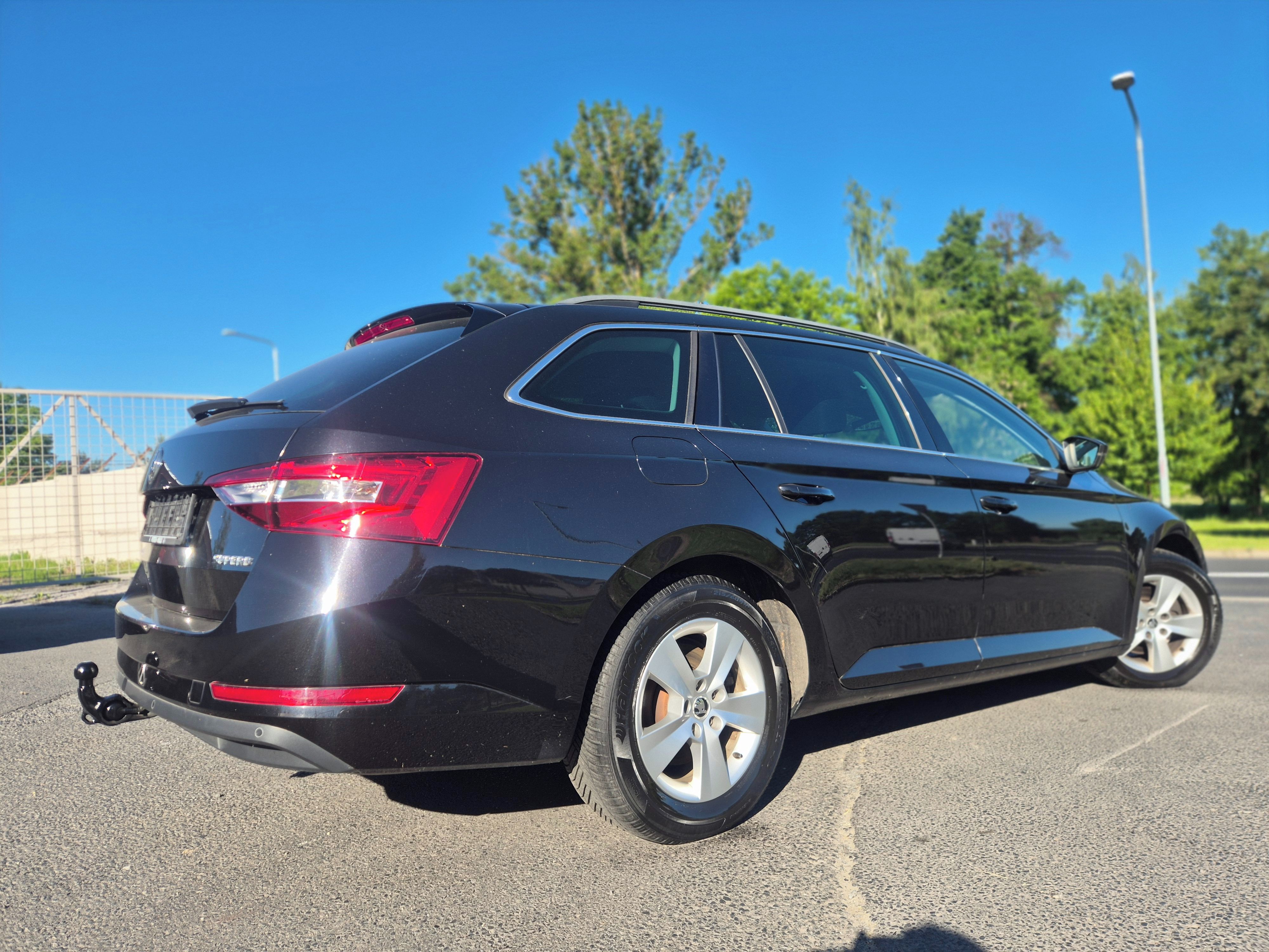 Škoda Superb, 1 maj.plný servis ZÁRUKA 1 ROK - fotka 5