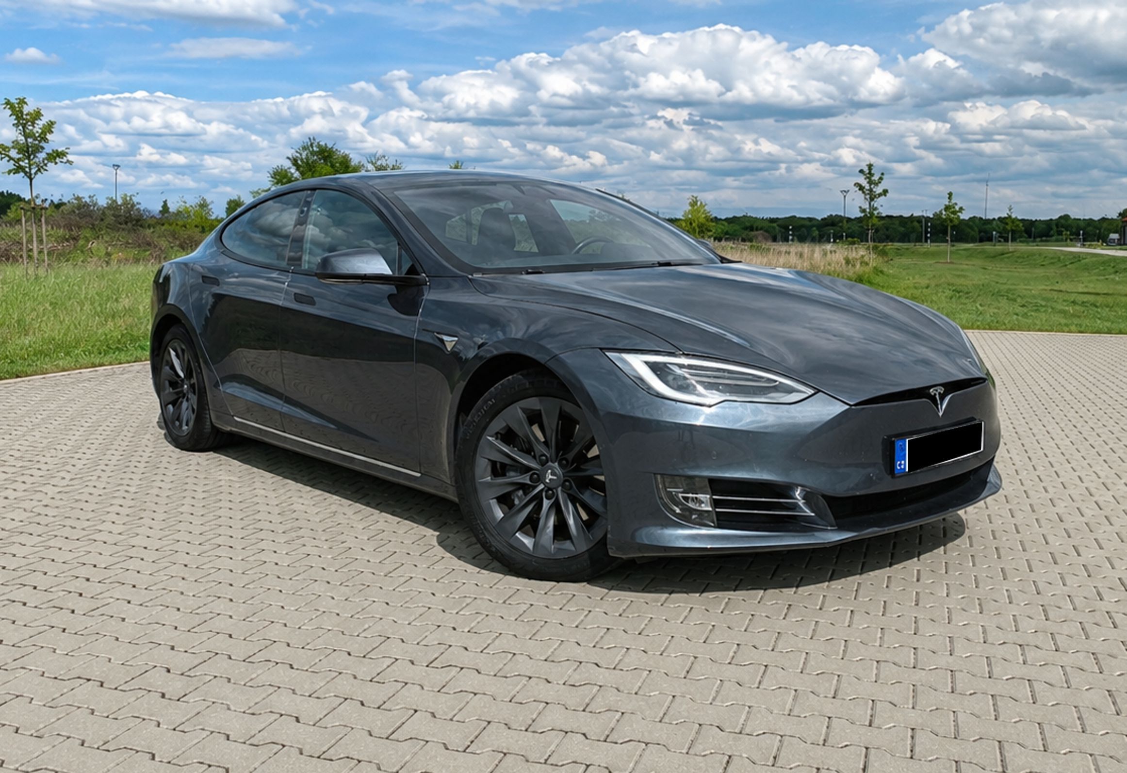 Tesla Model S, Tesla S,7 míst,160 tkm,4x4,DPH