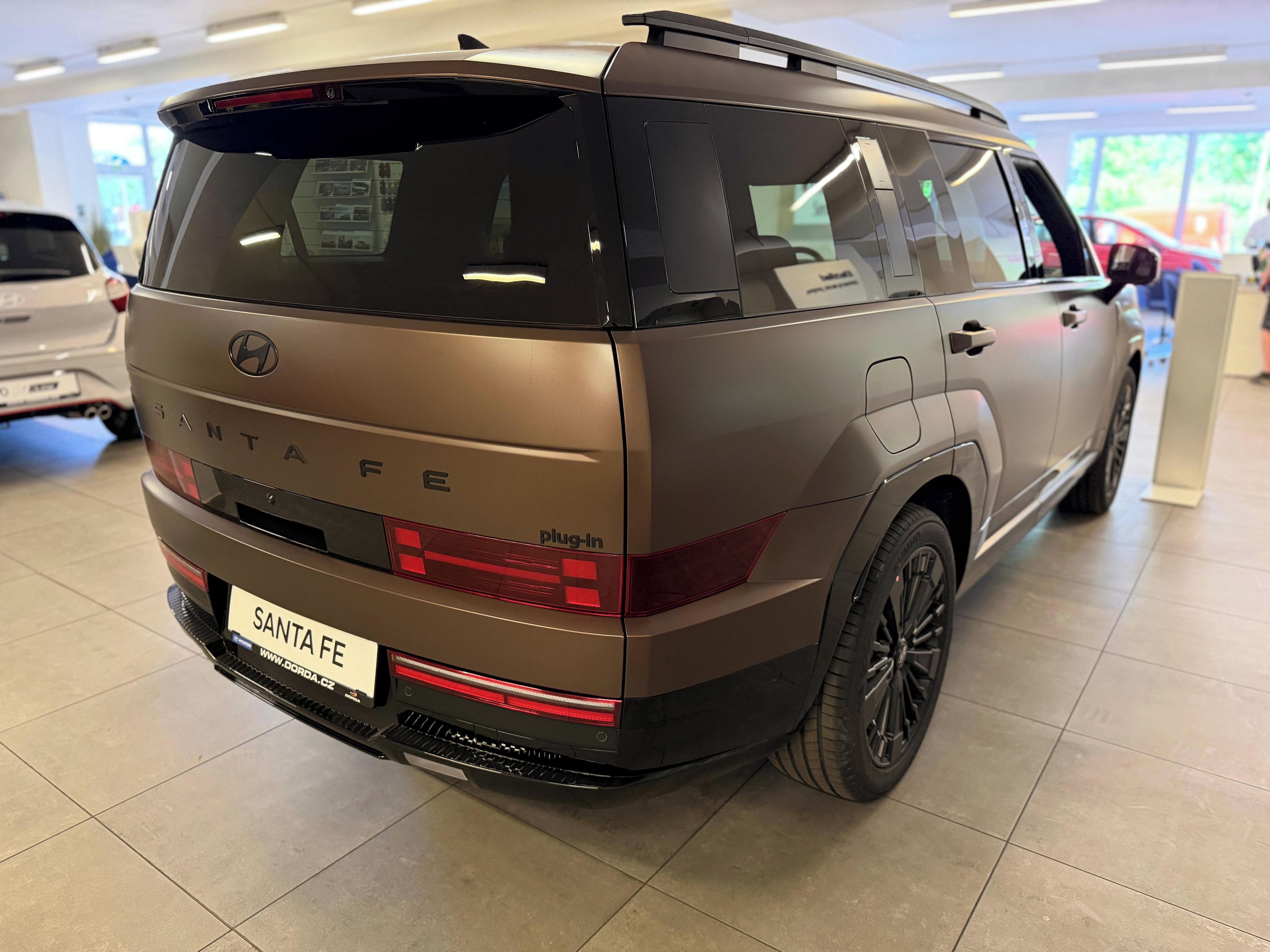Hyundai Santa Fe, 1,6 TGDI PHEV 4WD AT CALLIG - fotka 2