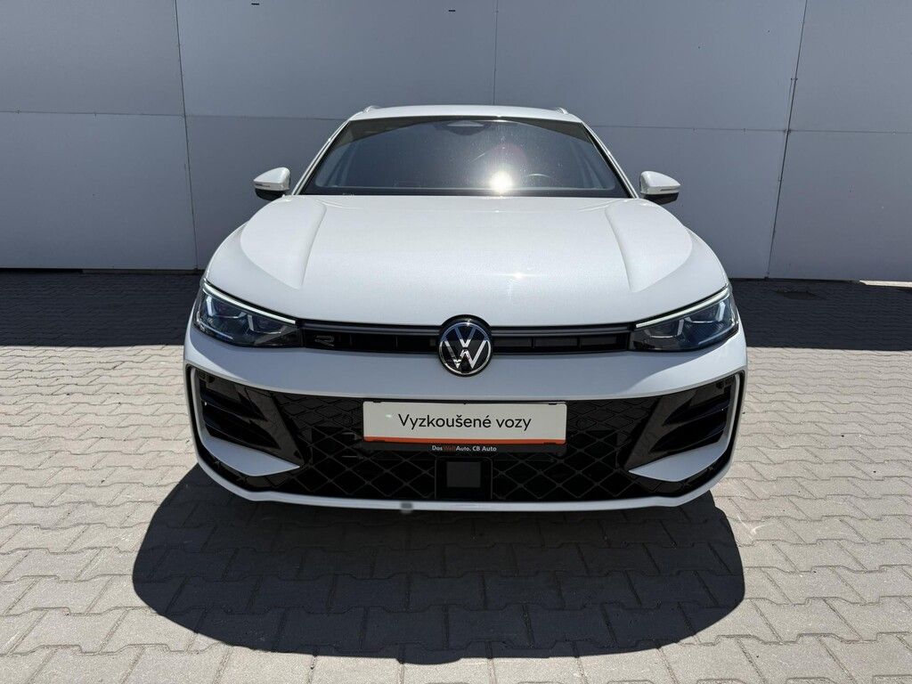 Volkswagen Passat Variant, DSG 4M 2,0 TSi 195 kW R-Line - fotka 4