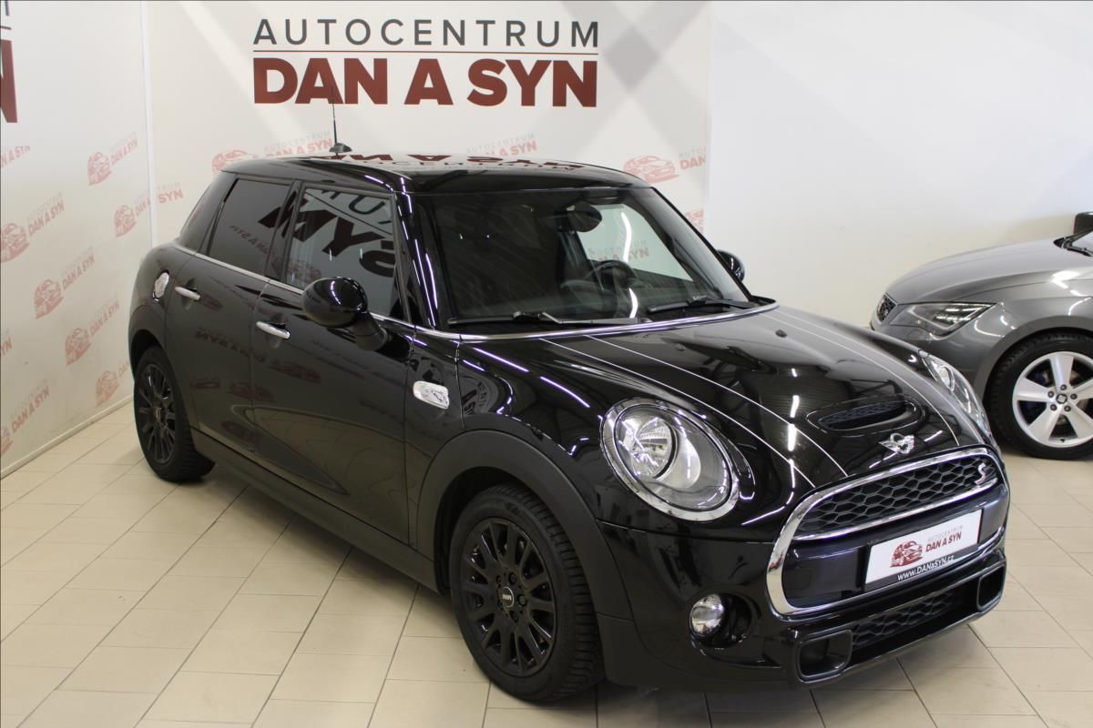 Mini Cooper S, 2,0 141 kW JCW 1.majitel TOP! - fotka 3