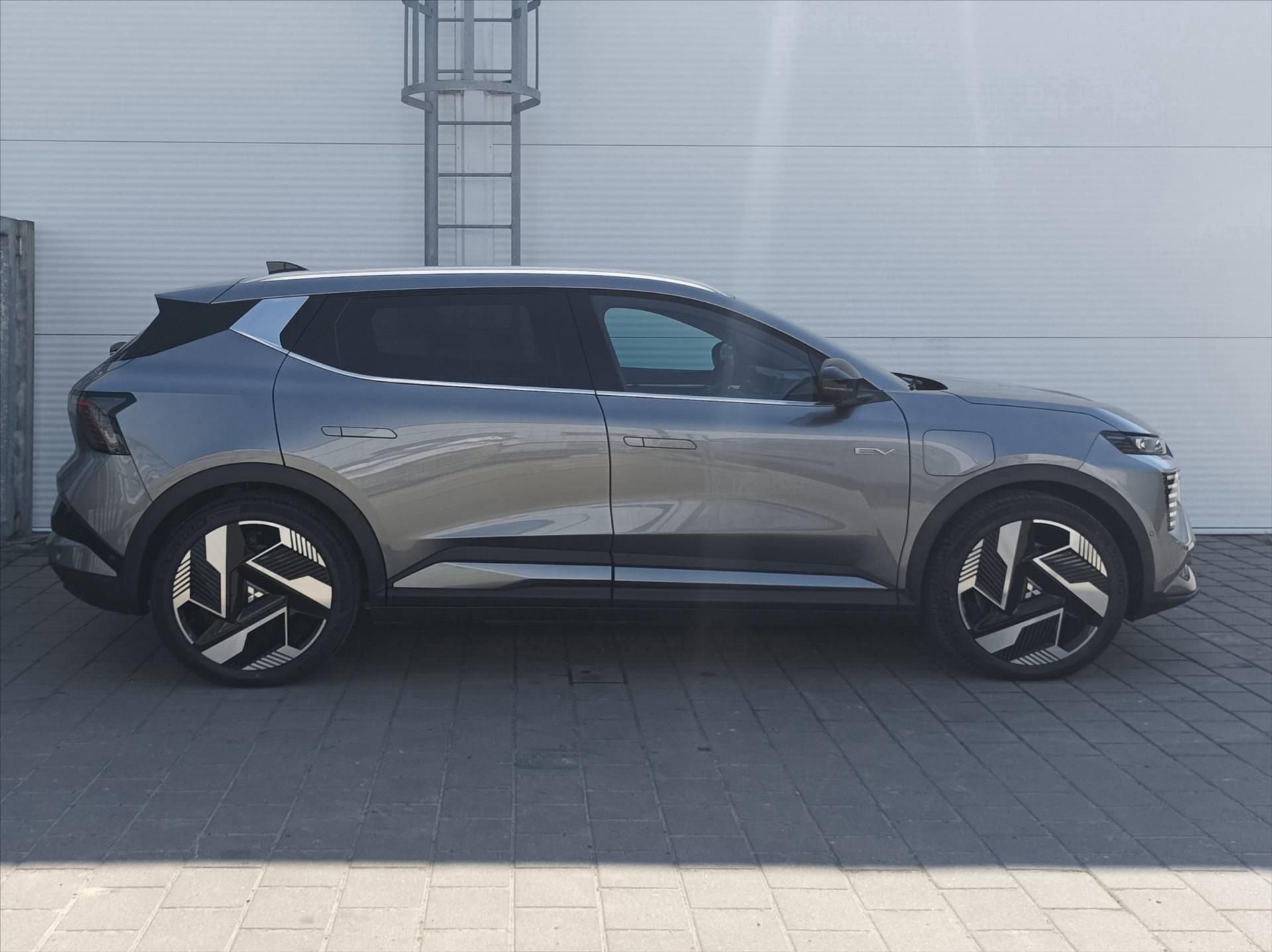 Mitsubishi Eclipse Cross, BEV 87kWh AT 218k  Instyle - fotka 3