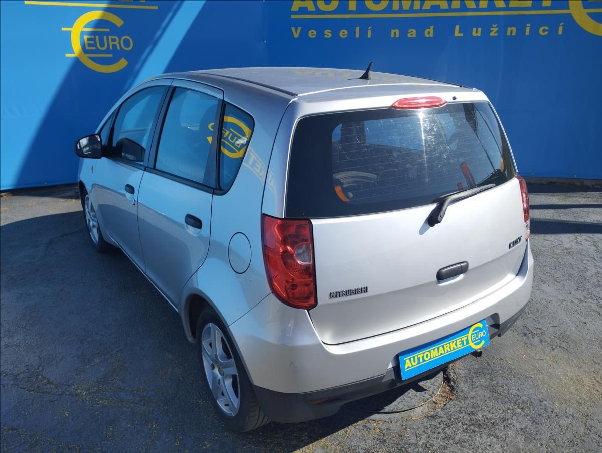 Mitsubishi Colt, 1,1 55KW - fotka 6