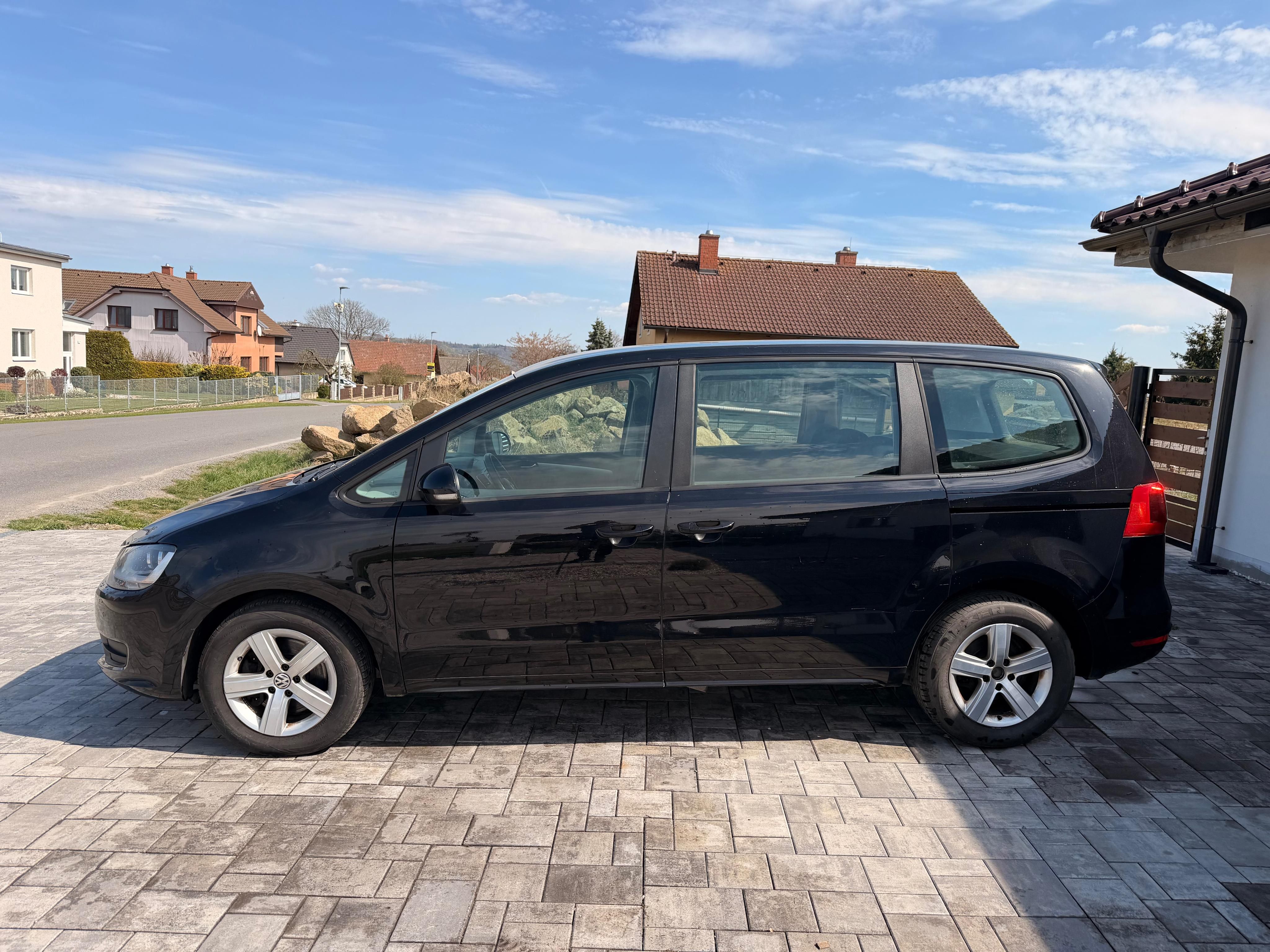 Volkswagen Sharan, 2.0 TDi 103kW, nove rozvody - fotka 2