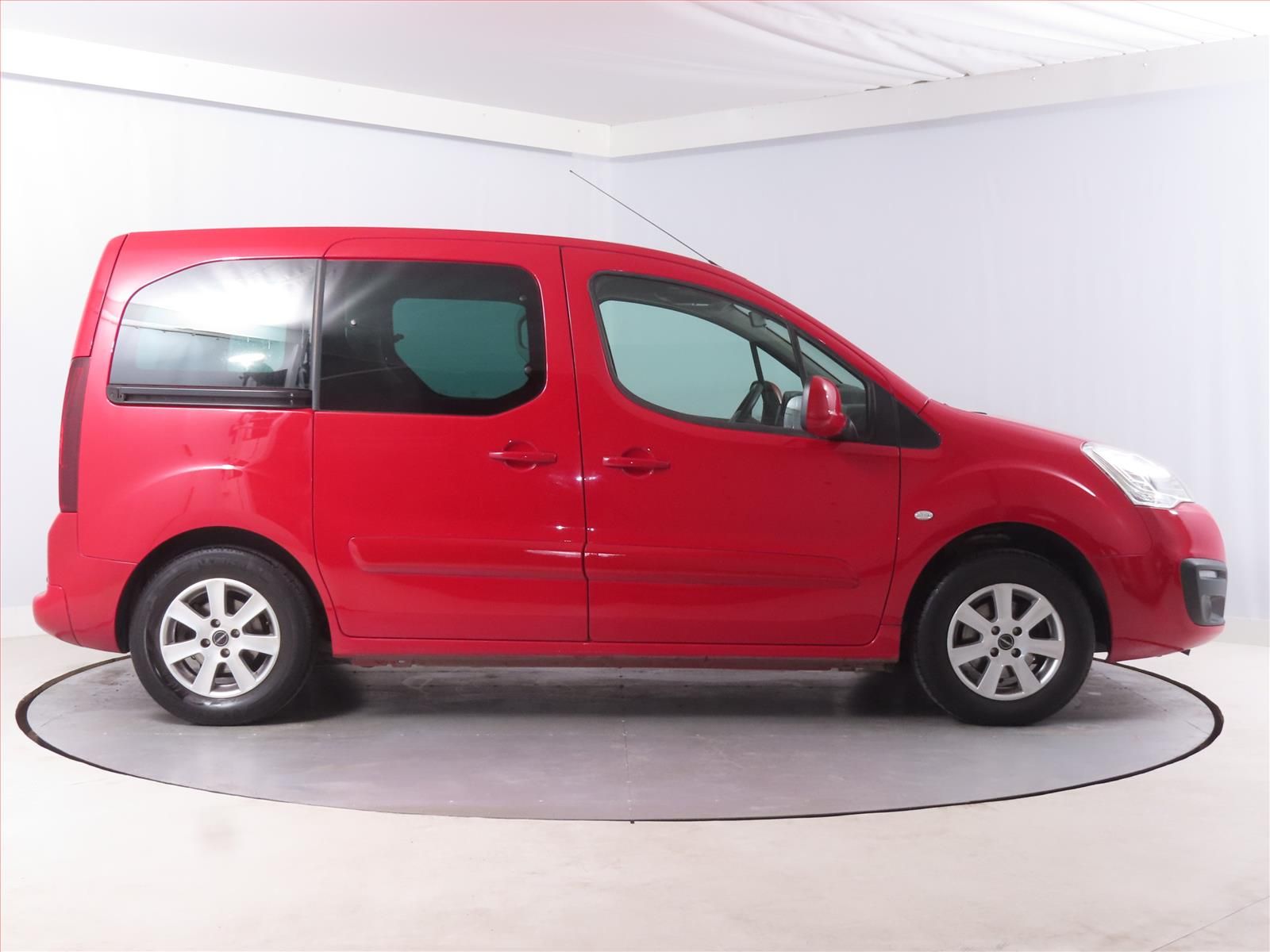 Peugeot Partner, 1.6 16V, 5Míst, Klima, ČR - fotka 6