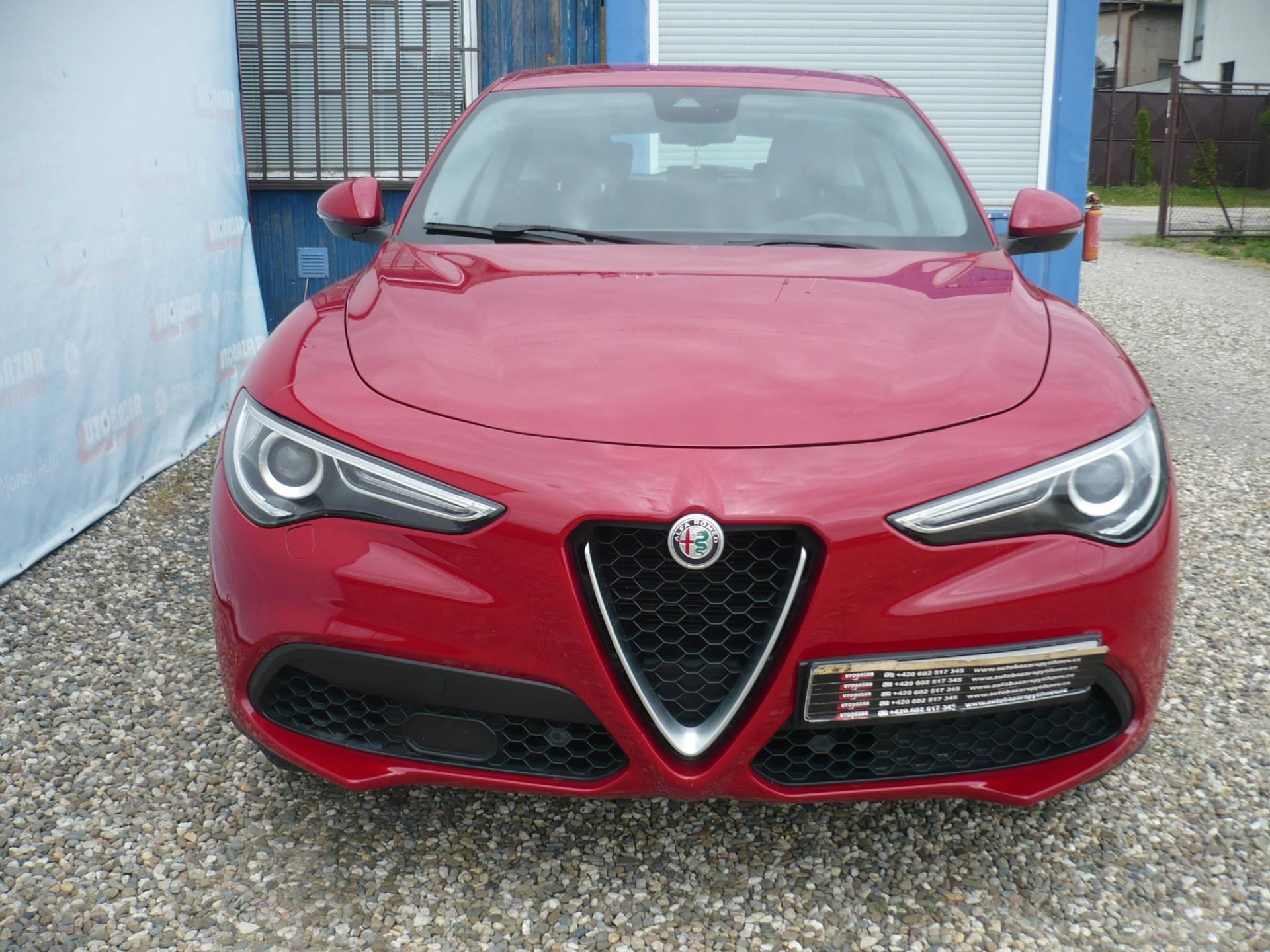 Alfa Romeo Stelvio, 2.0T Q4 Kamera Klima - fotka 2