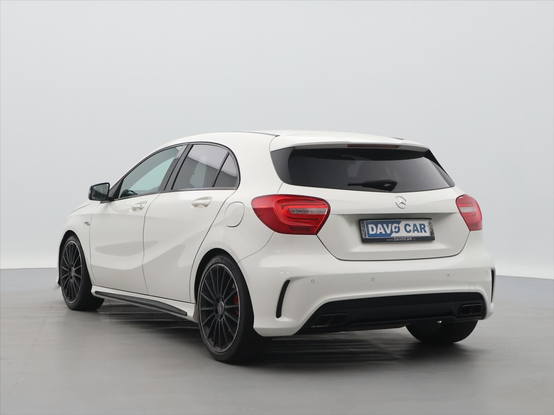 Mercedes-Benz Třídy A, 2,0 45 265 kW 4Matic AMG - fotka 5