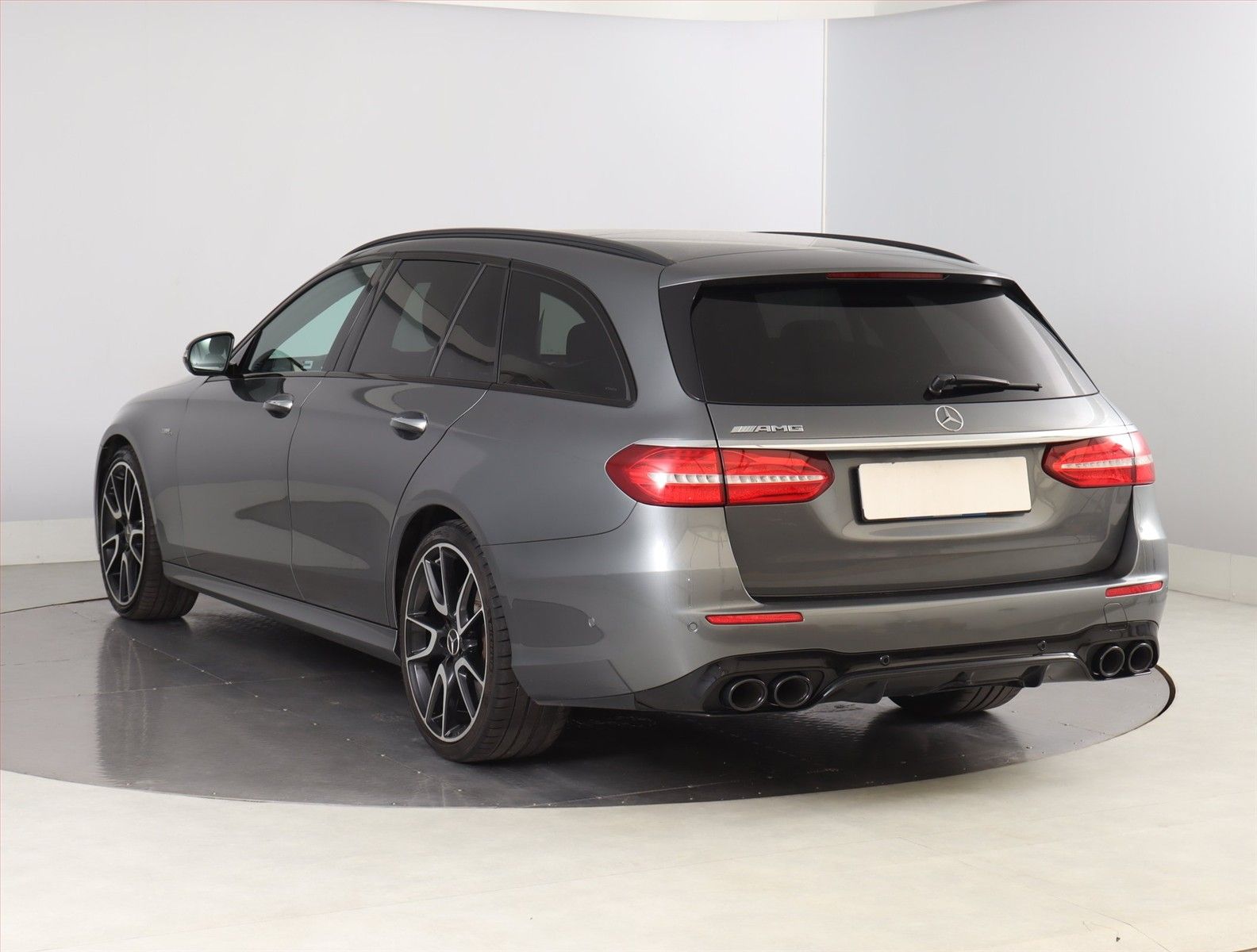 Mercedes-Benz Třídy E, 53 AMG 4MATIC+ - fotka 4