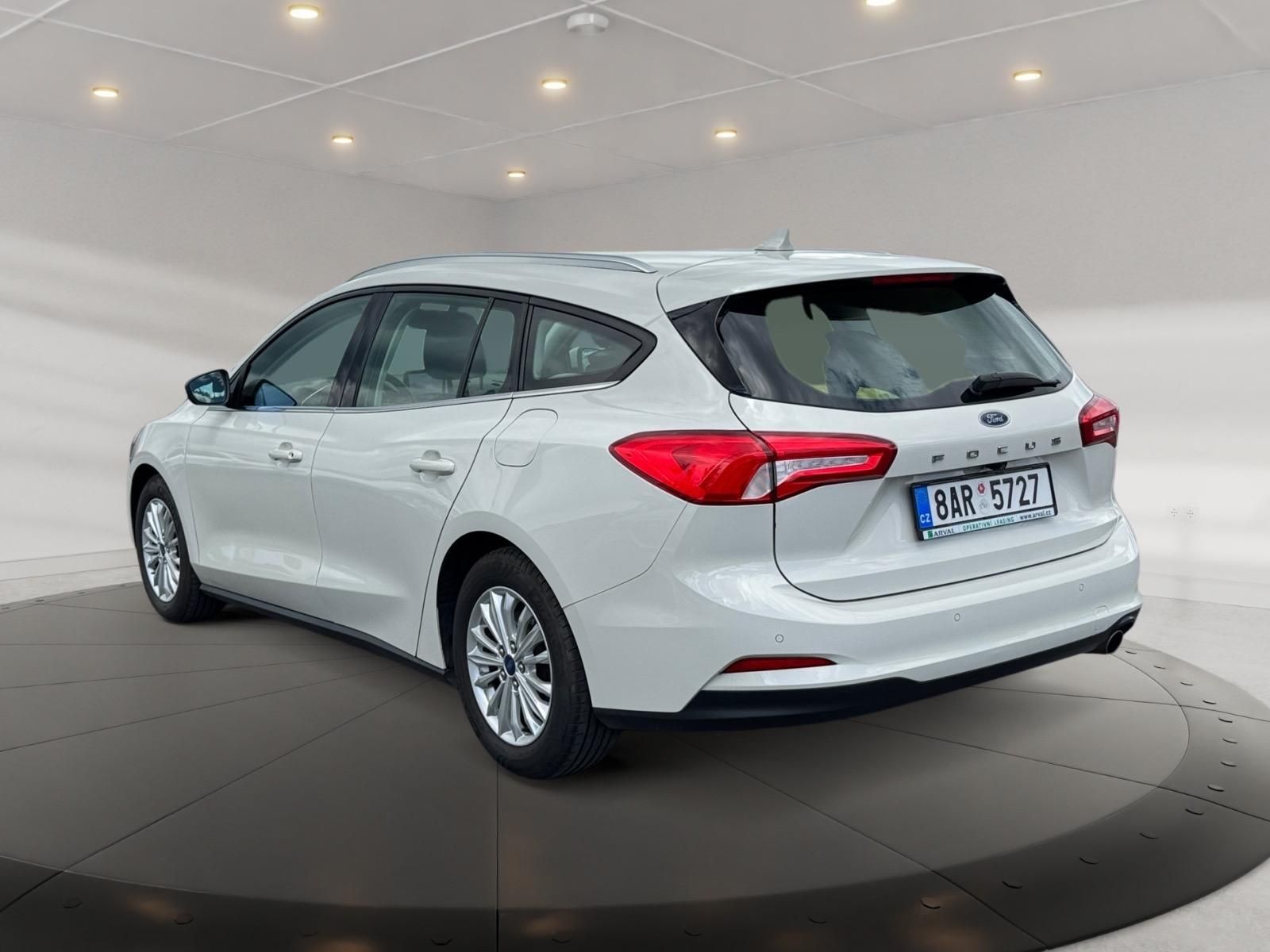 Ford Focus, TITANIUM 1.5EBL 88kW CZ DPH - fotka 4