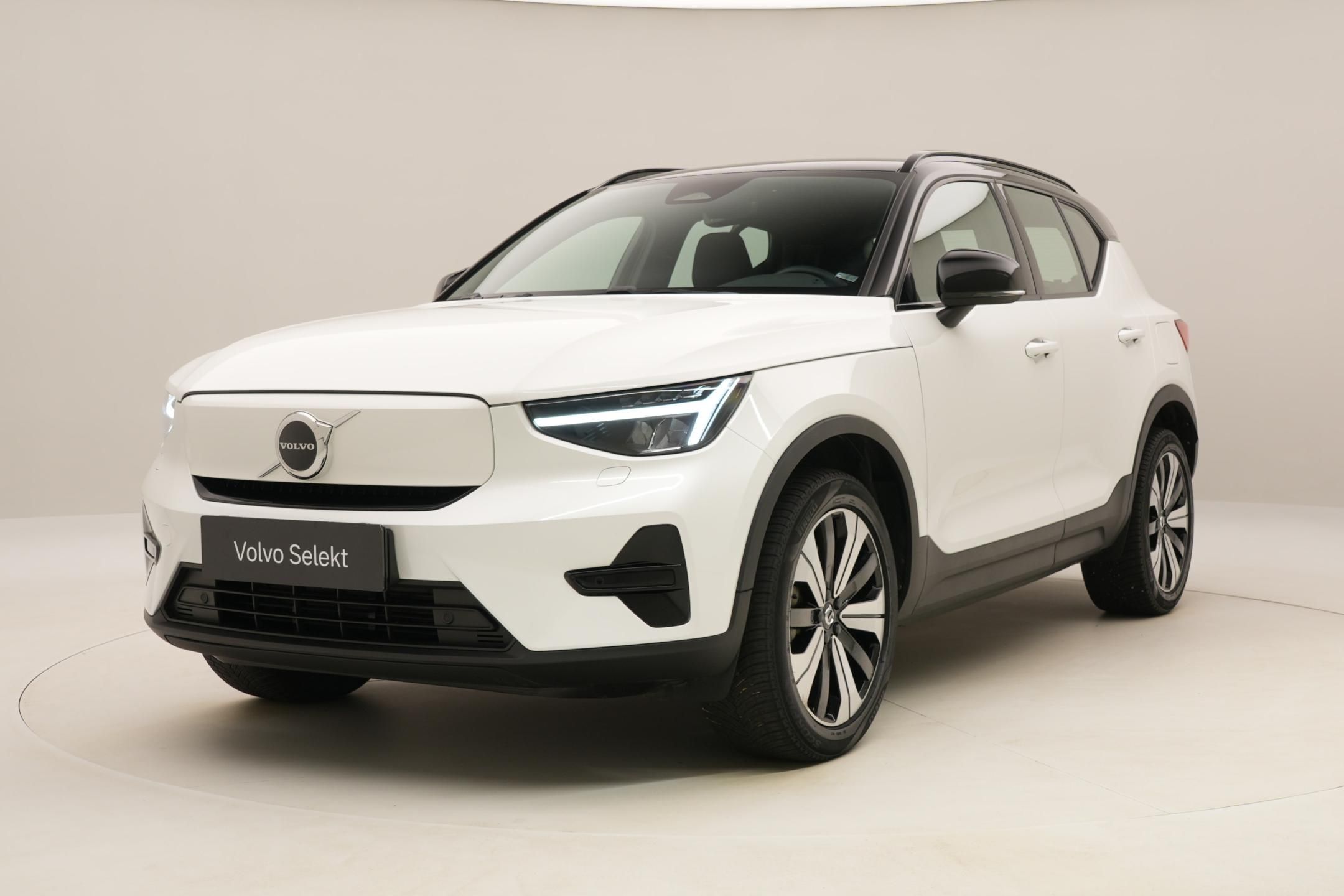 Volvo XC40, PURE ELECTRIC RECHARGE CORE