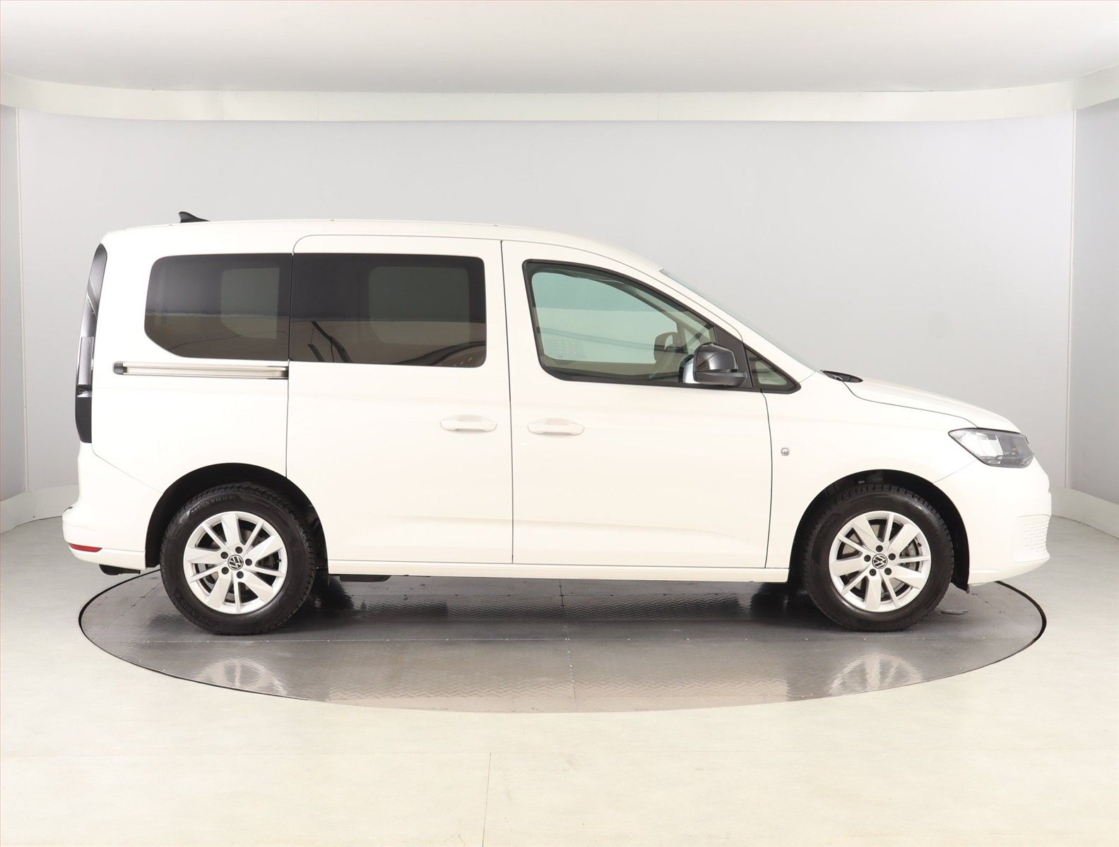Volkswagen Caddy, 1.5 TSI, Life, 5Míst, Klima - fotka 6